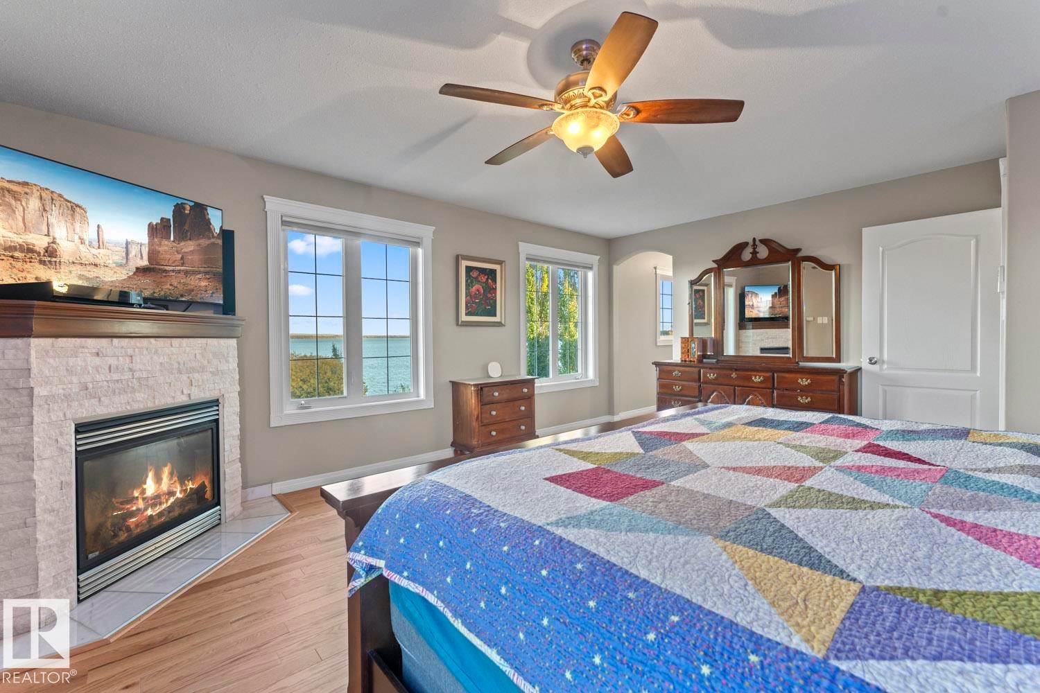 












1512 Horseshoe Bay Estates

,
Cold Lake,




AB
T9M 1G8

