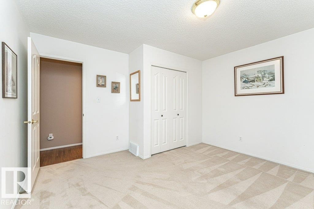 












41 1904 MILL WOODS Road

,
Edmonton,




AB
T6K 4E4

