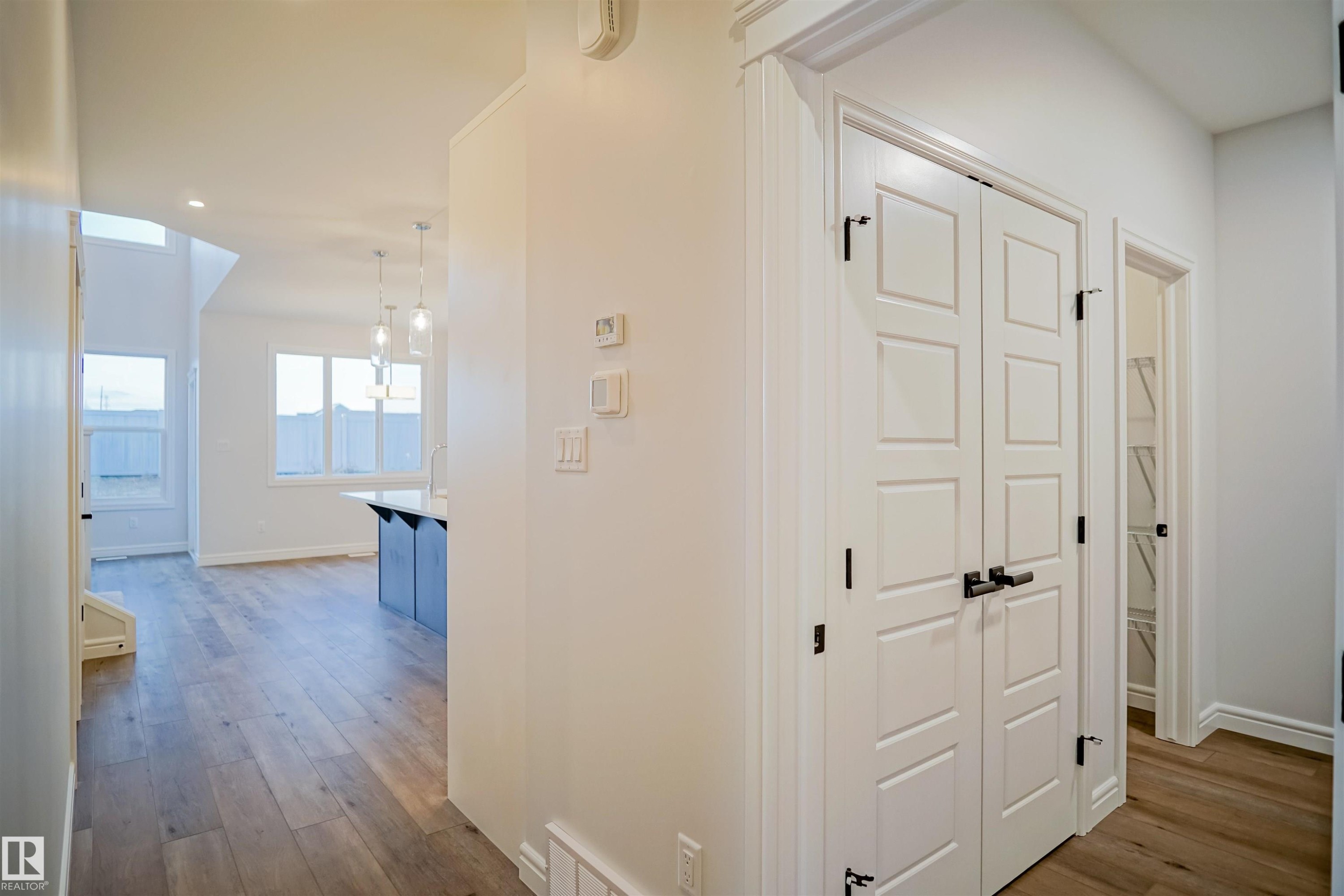 












1535 11 Avenue

,
Edmonton,




AB
T6T 2N5

