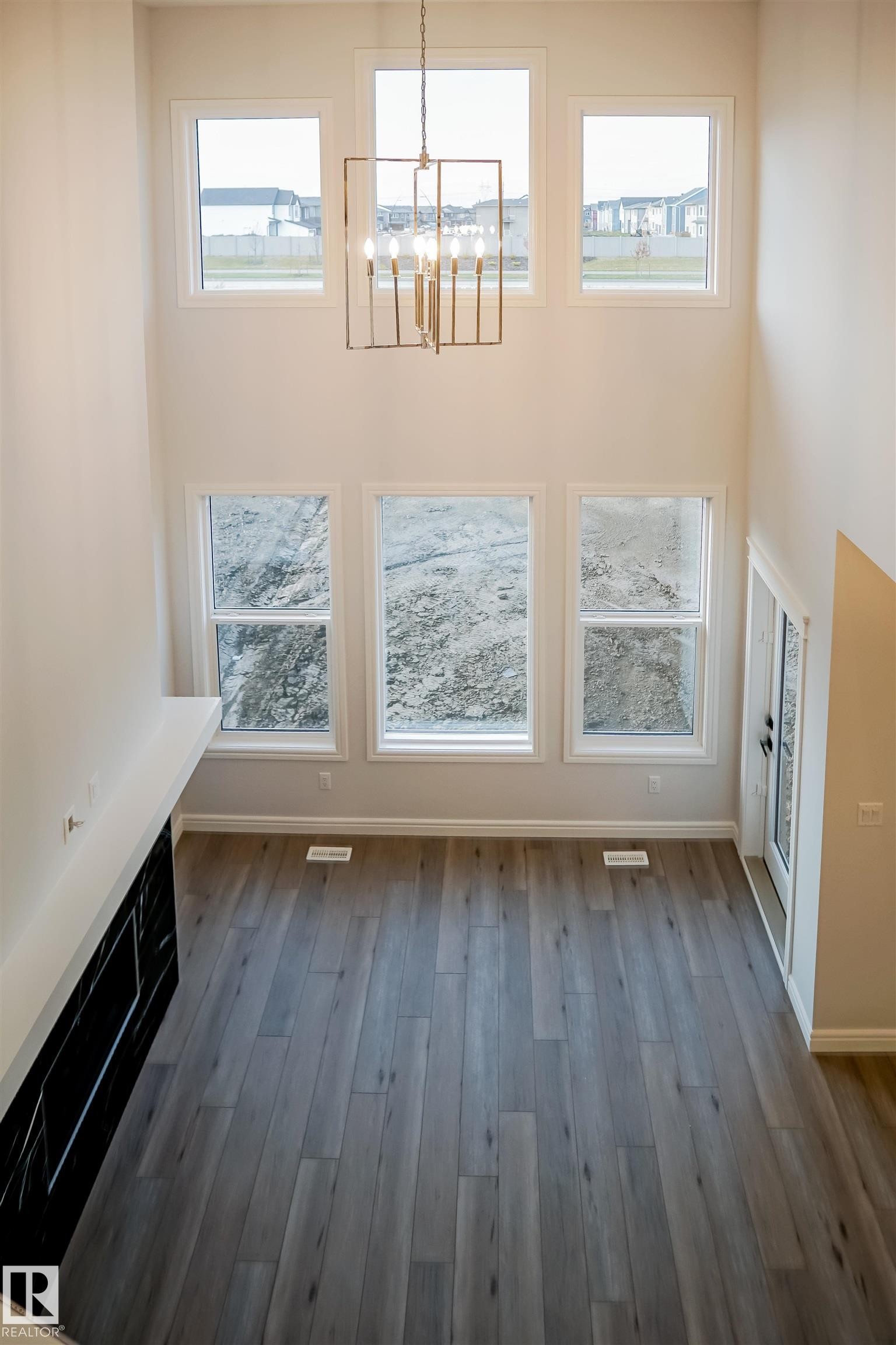 












1535 11 Avenue

,
Edmonton,




AB
T6T 2N5

