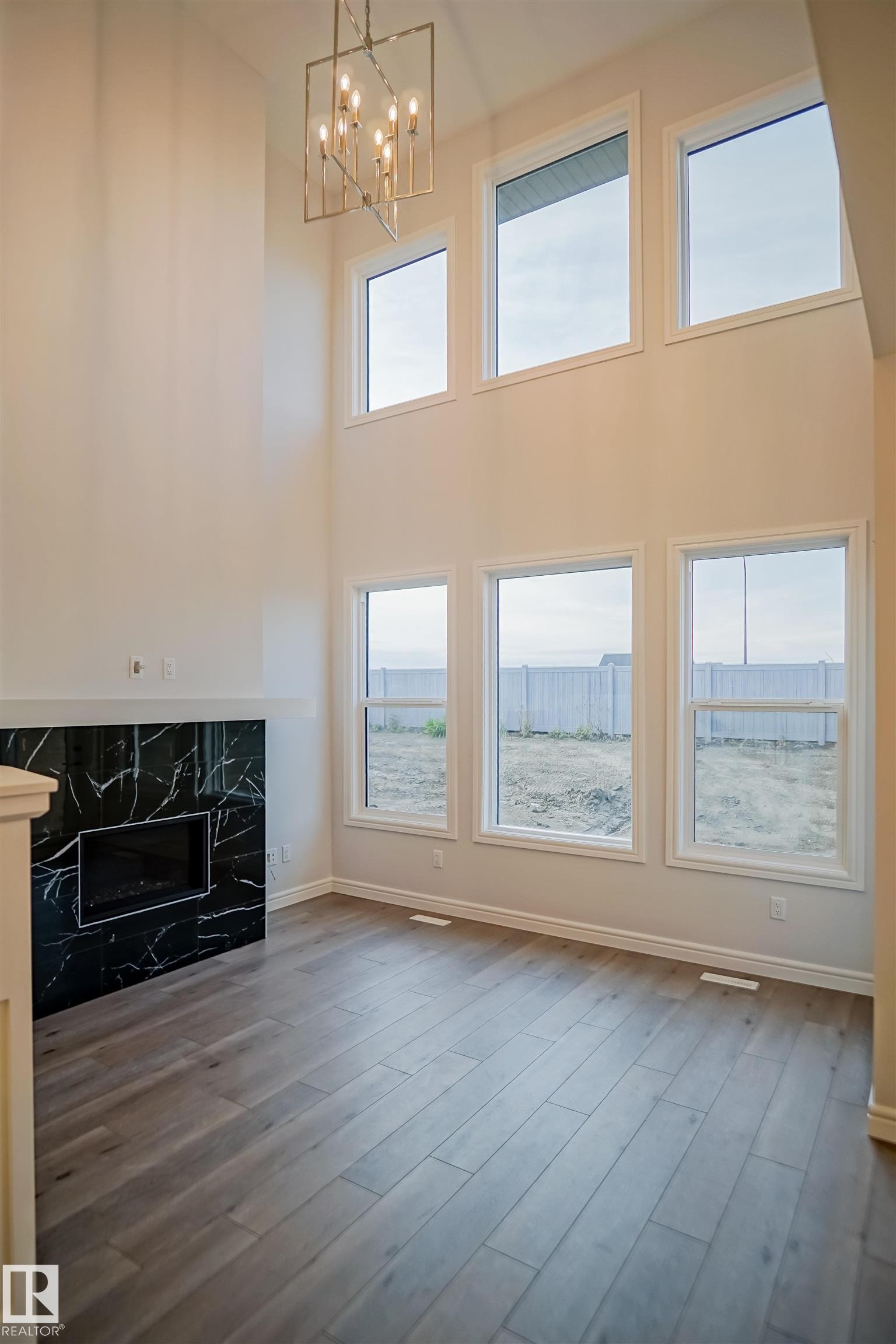 












1535 11 Avenue

,
Edmonton,




AB
T6T 2N5

