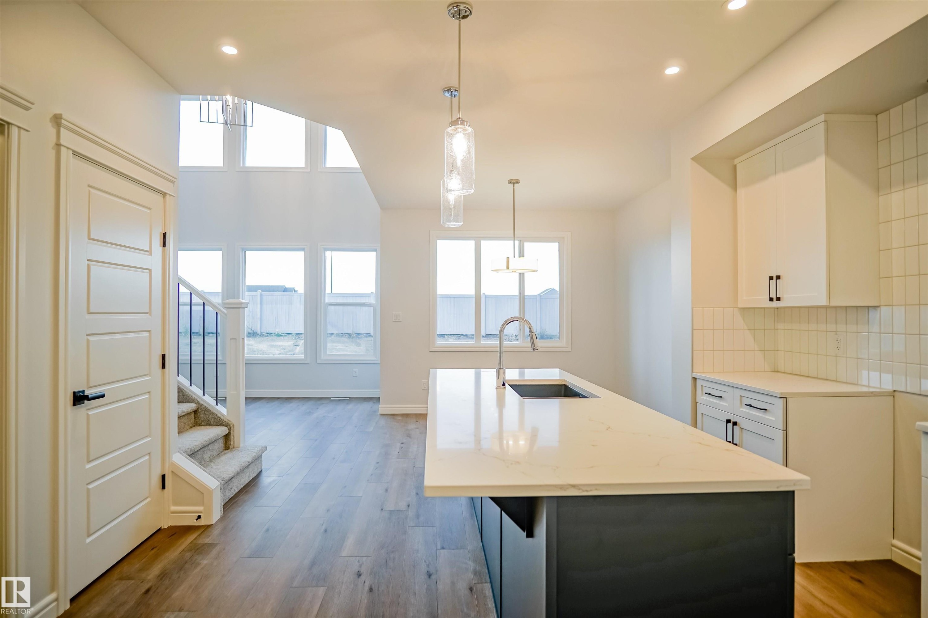 












1535 11 Avenue

,
Edmonton,




AB
T6T 2N5

