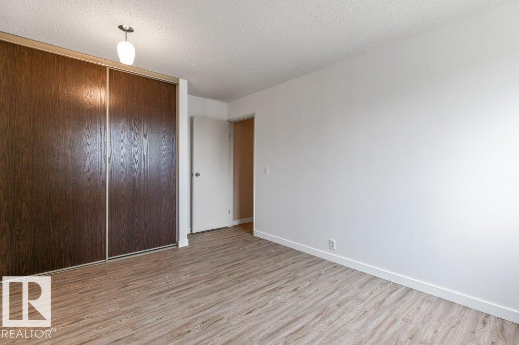 












5704 93A Avenue

,
Edmonton,




AB
T6B 2K7

