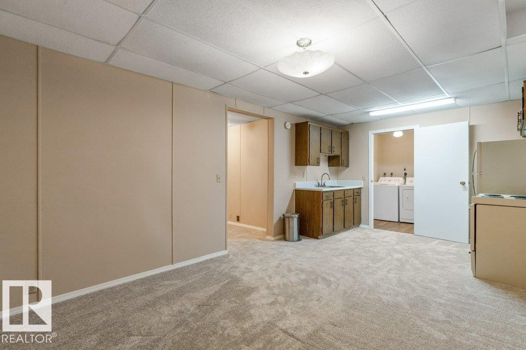 












5704 93A Avenue

,
Edmonton,




AB
T6B 2K7

