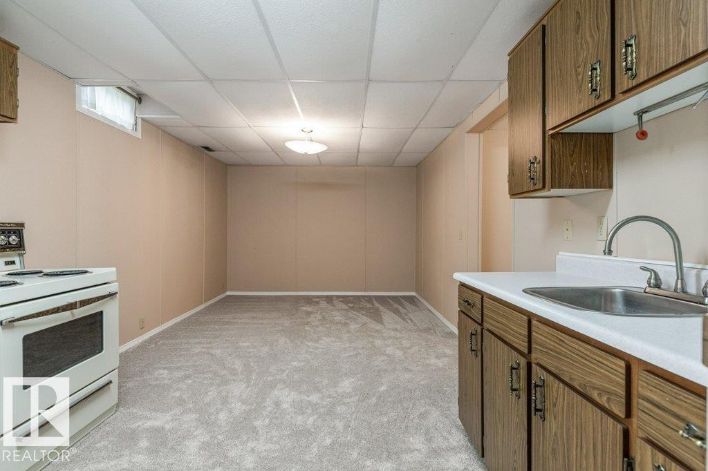 












5704 93A Avenue

,
Edmonton,




AB
T6B 2K7


