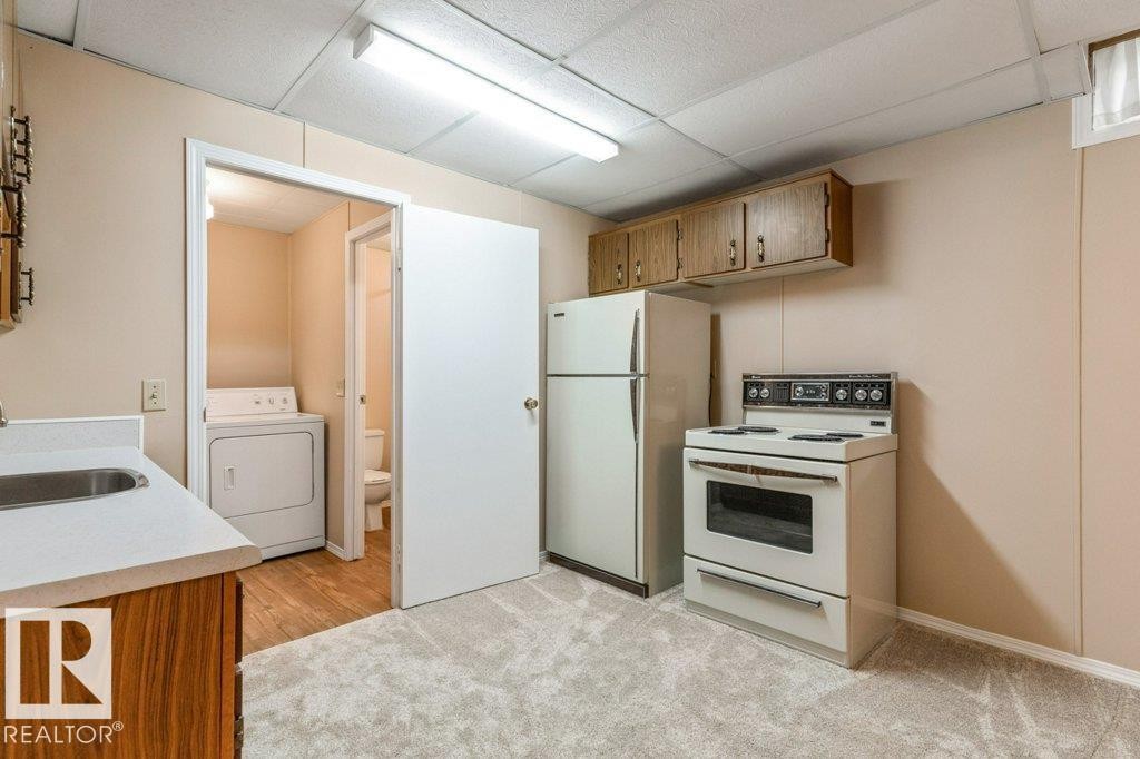 












5704 93A Avenue

,
Edmonton,




AB
T6B 2K7

