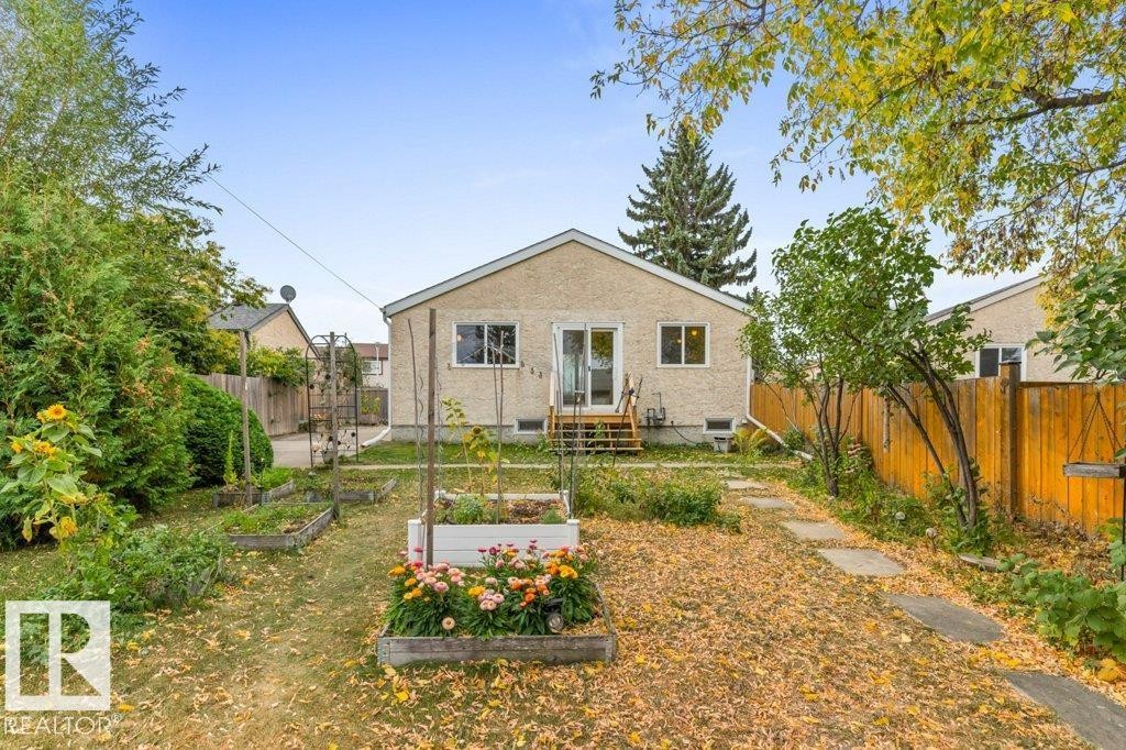 












5704 93A Avenue

,
Edmonton,




AB
T6B 2K7

