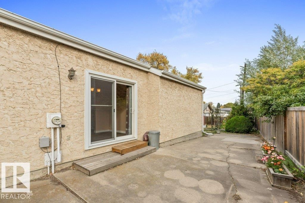 












5704 93A Avenue

,
Edmonton,




AB
T6B 2K7

