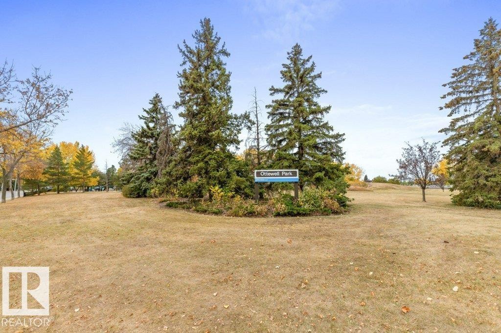 












5704 93A Avenue

,
Edmonton,




AB
T6B 2K7

