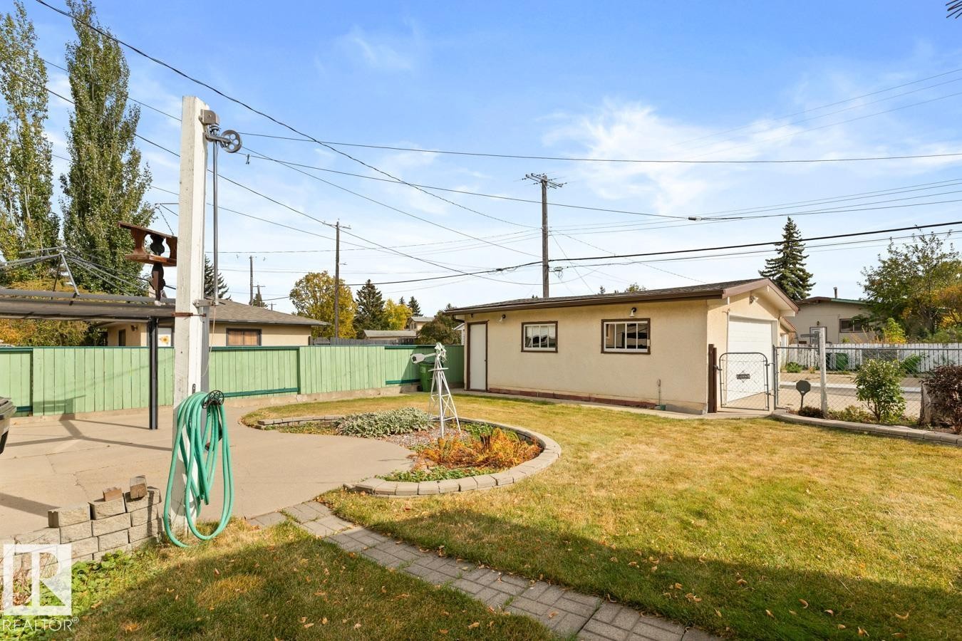 












4215 117 Street

,
Edmonton,




AB
T6J 1T5

