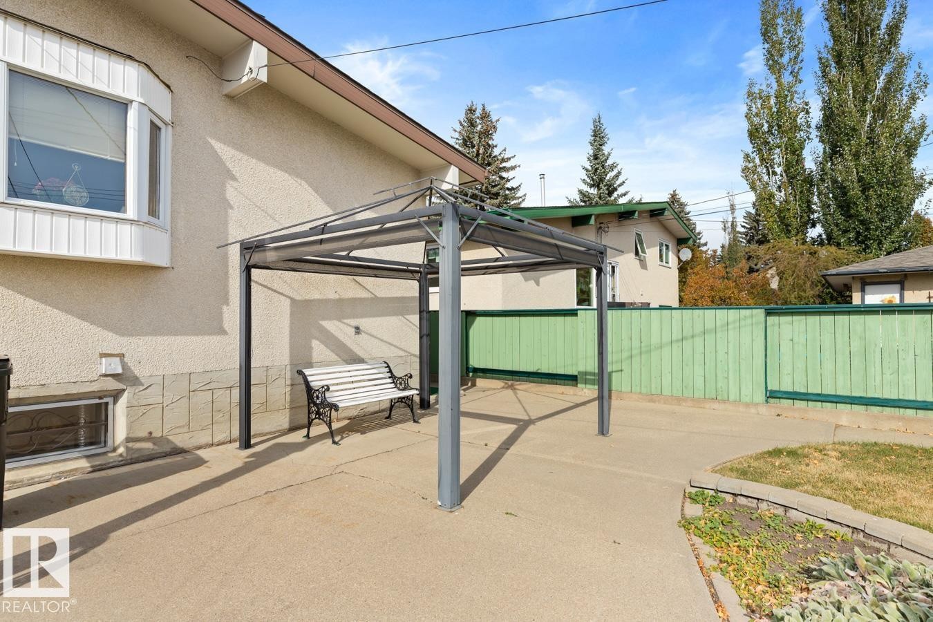 












4215 117 Street

,
Edmonton,




AB
T6J 1T5

