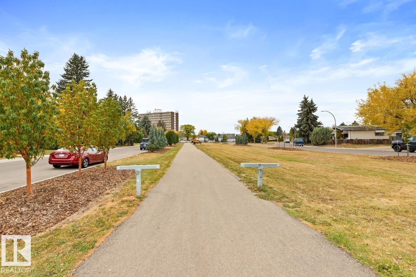












4215 117 Street

,
Edmonton,




AB
T6J 1T5

