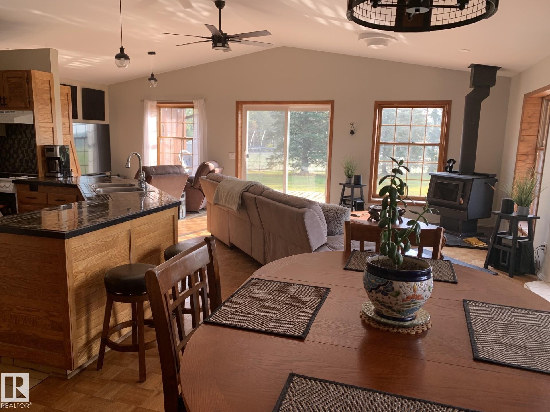 












49321 Twp Rd 630

,
Rural Bonnyville M.D.,




AB
T0A 0T0

