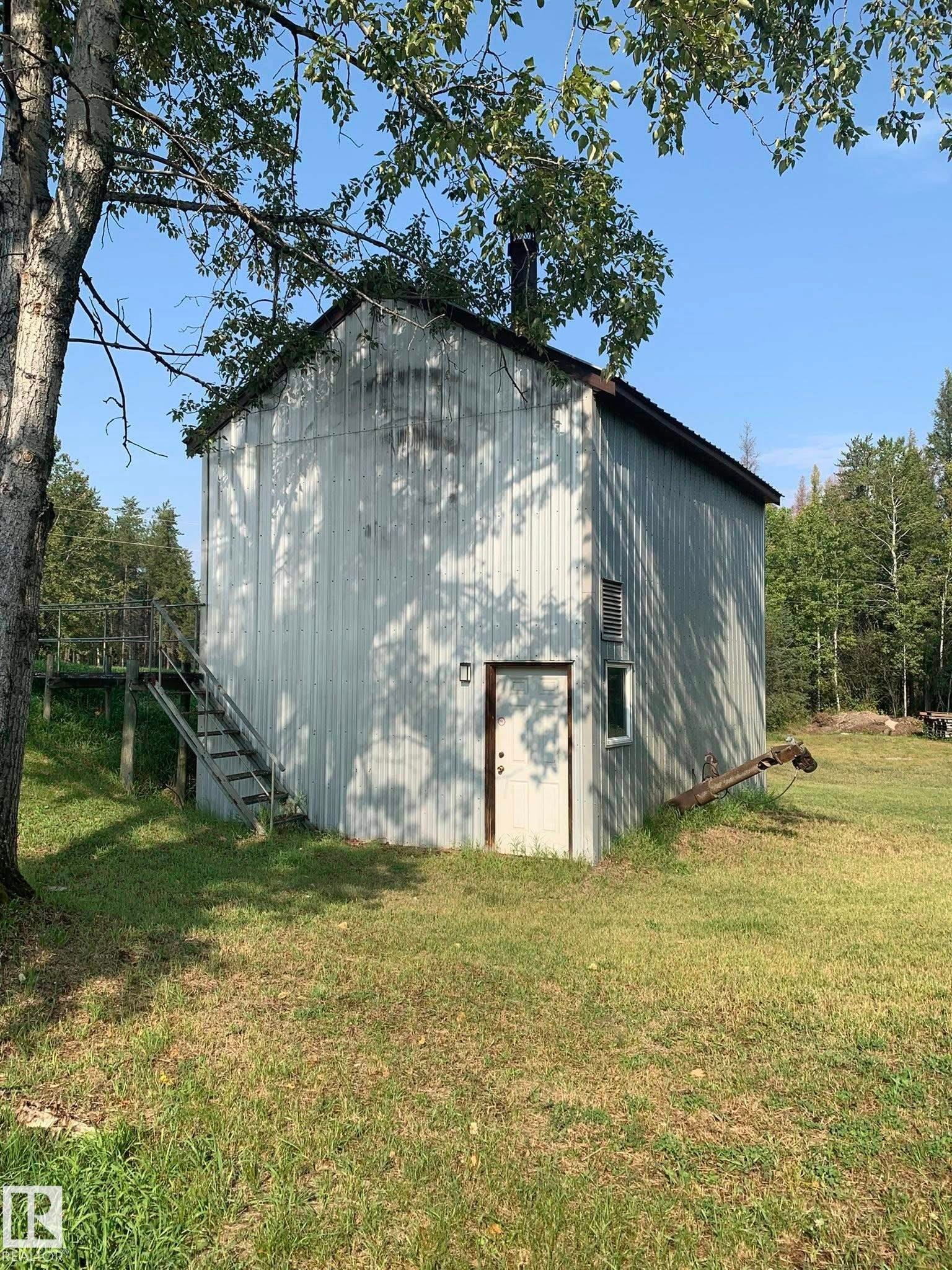 












49321 Twp Rd 630

,
Rural Bonnyville M.D.,




AB
T0A 0T0

