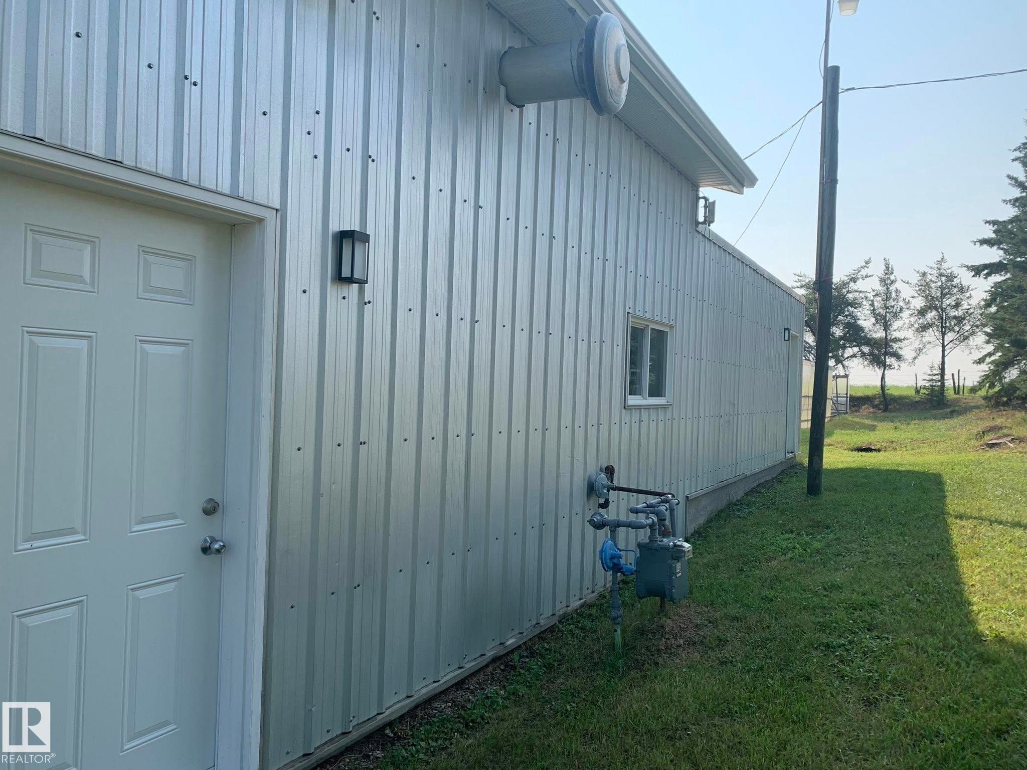 












49321 Twp Rd 630

,
Rural Bonnyville M.D.,




AB
T0A 0T0

