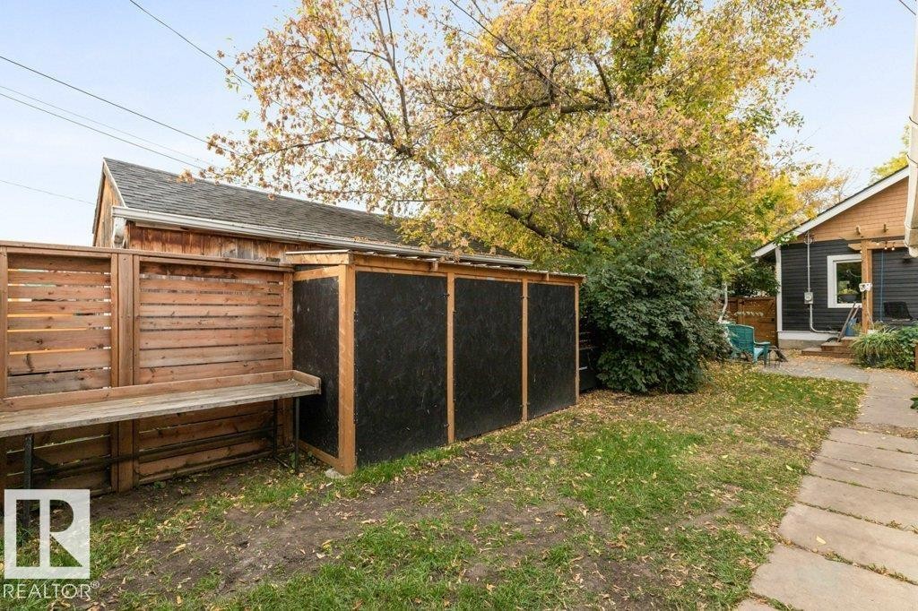 












11215 67 Street

,
Edmonton,




AB
T6B 0K9


