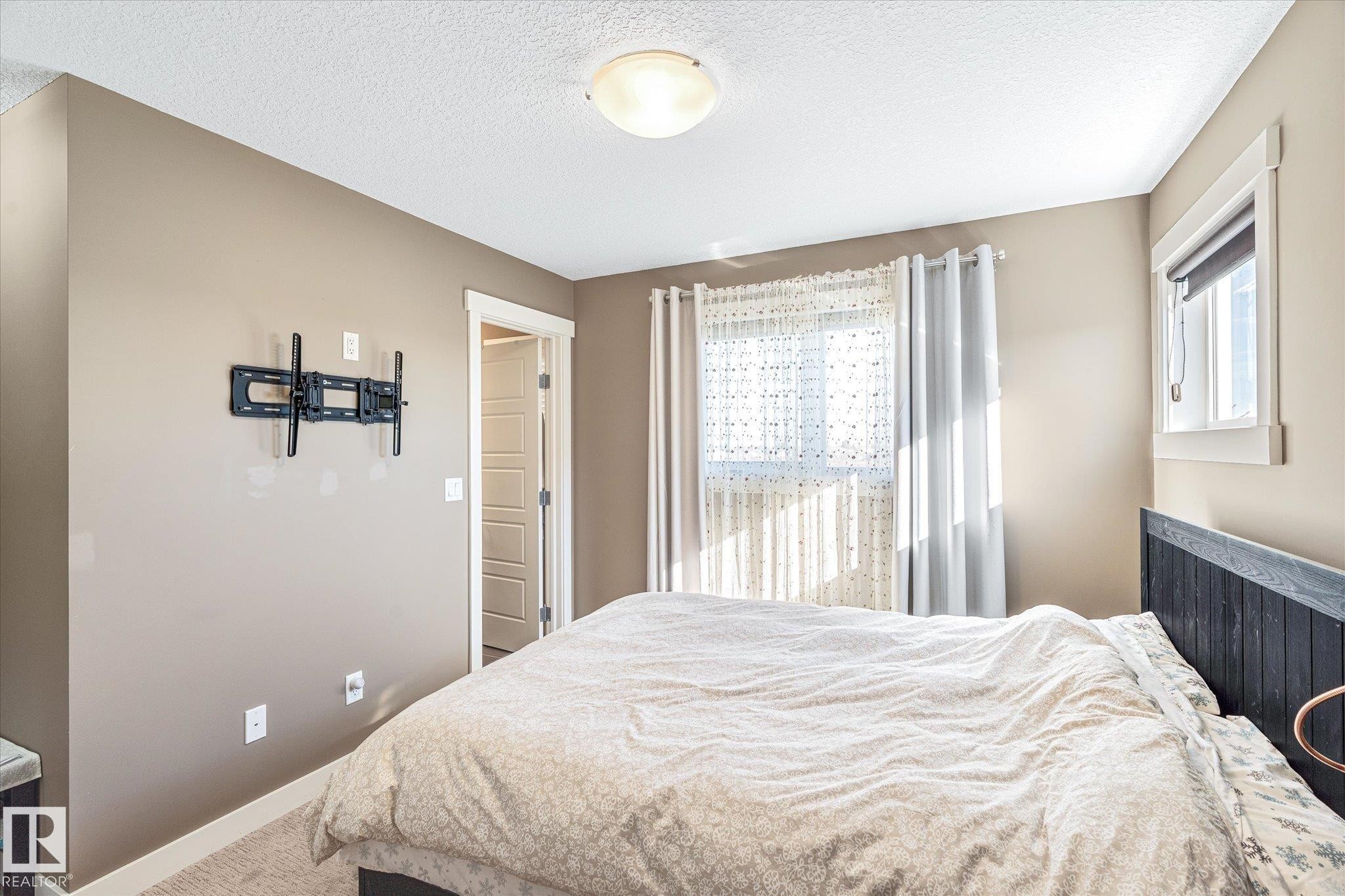 












187 401 SOUTHFORK Drive

,
Leduc,




AB
T9E 0X1

