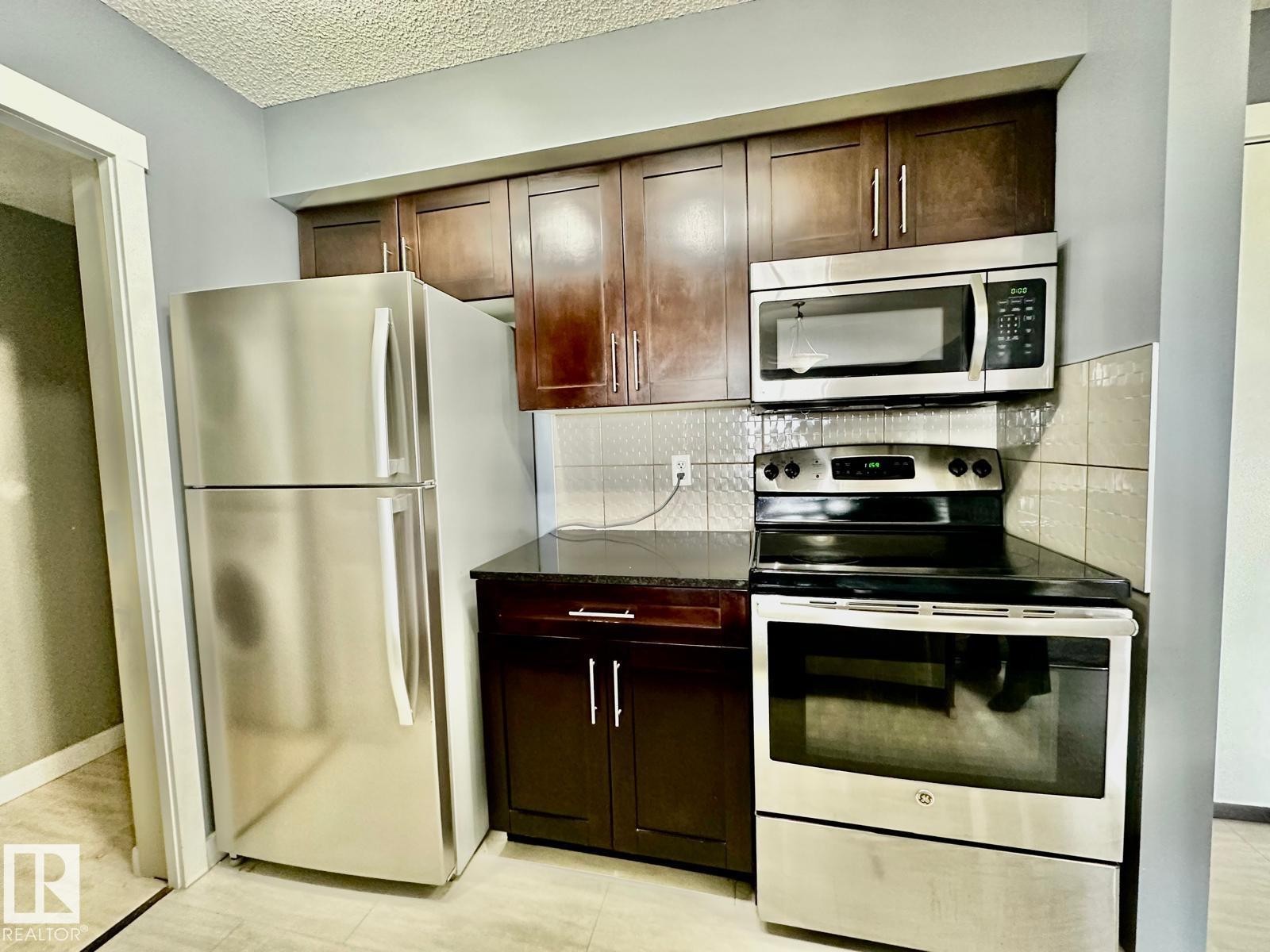 












409 1510 WATT Drive

,
Edmonton,




AB
T6X 2E6

