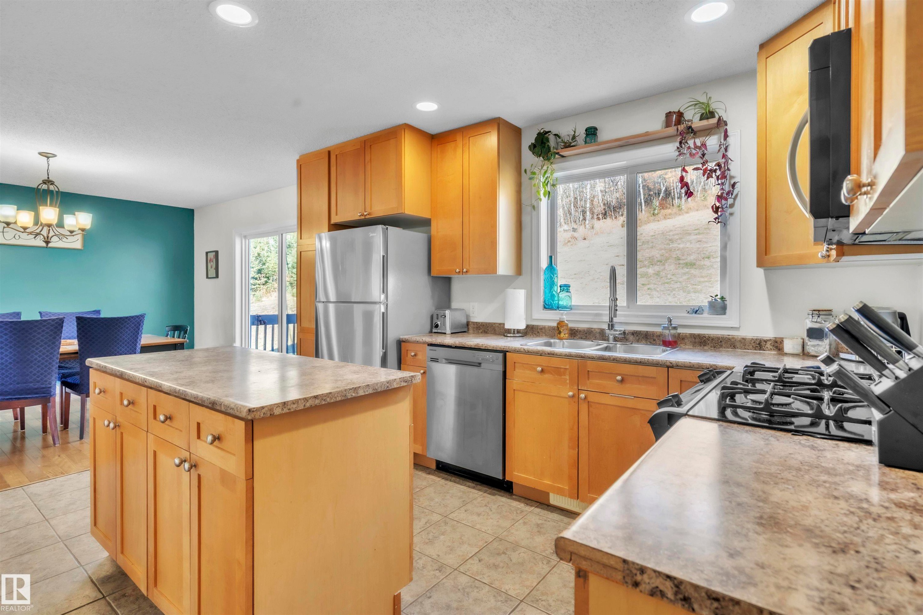 












5003 52 Avenue

,
Rural Bonnyville M.D.,




AB
T0A 0T0

