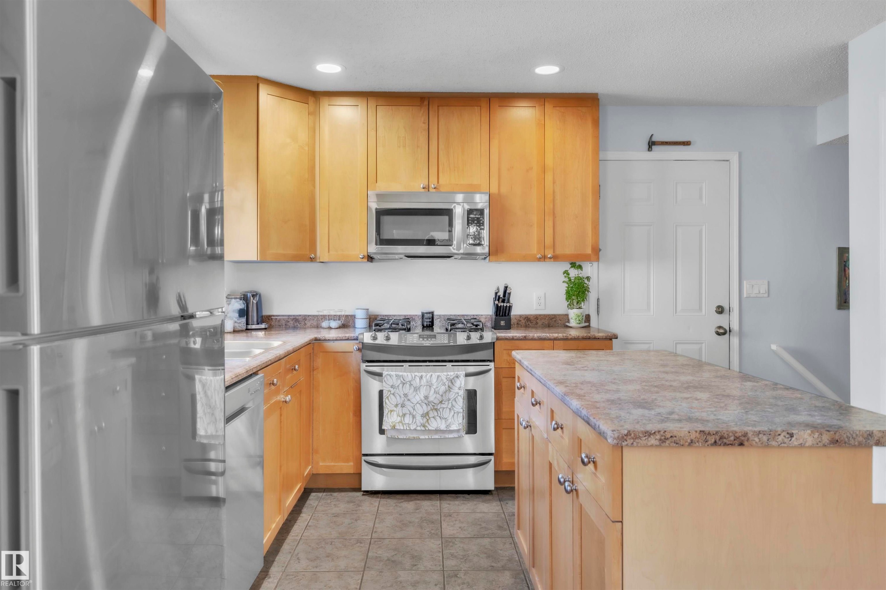 












5003 52 Avenue

,
Rural Bonnyville M.D.,




AB
T0A 0T0

