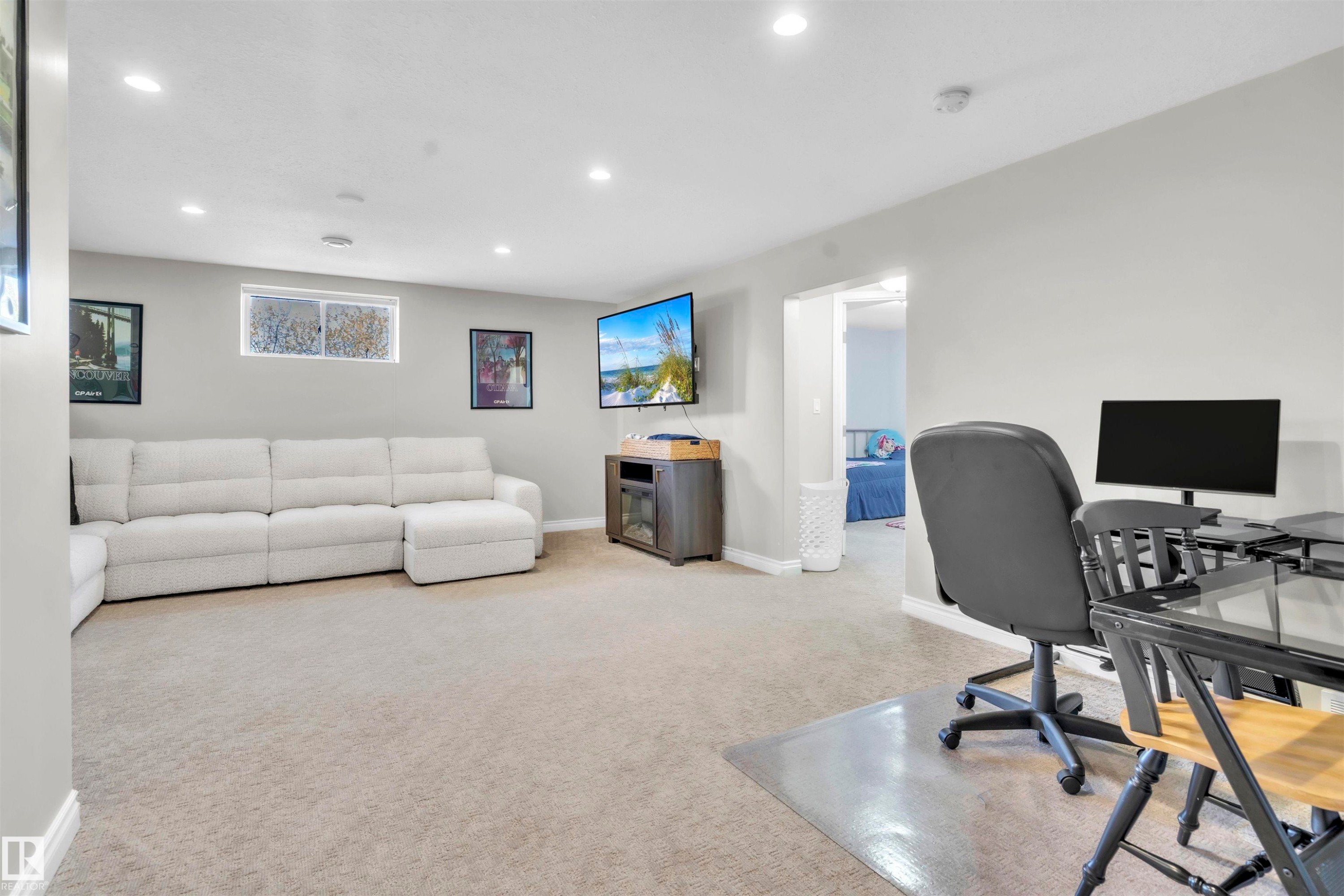 












5003 52 Avenue

,
Rural Bonnyville M.D.,




AB
T0A 0T0

