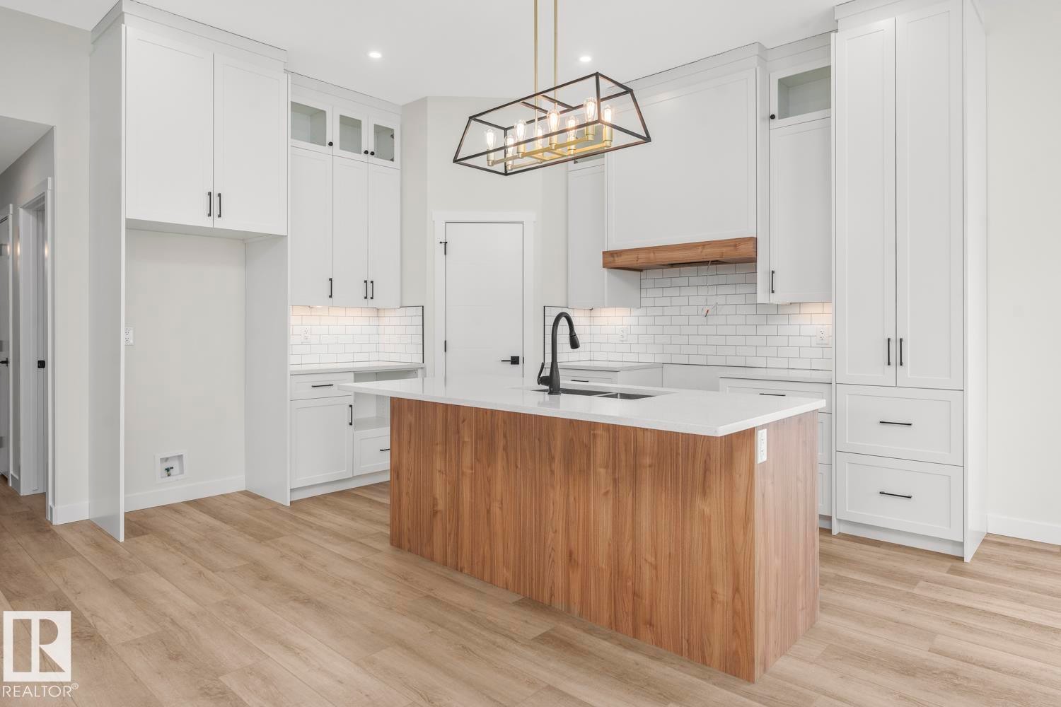 












327 Fundy Way

,
Cold Lake,




AB
T9M 0M4

