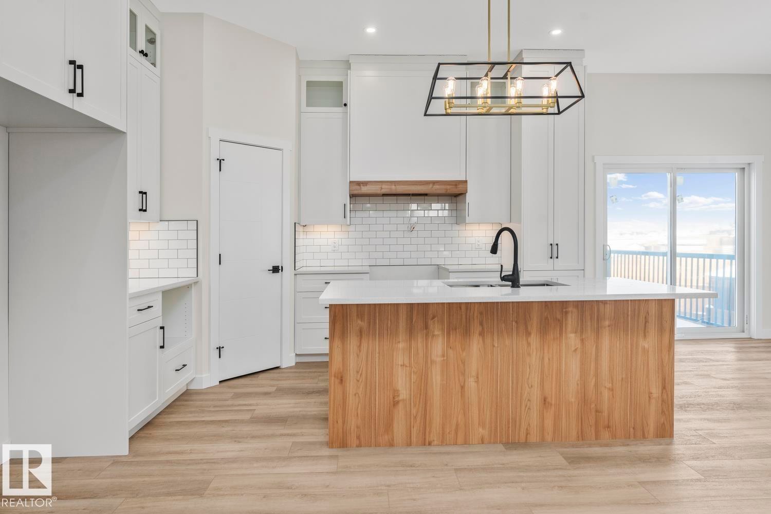 












327 Fundy Way

,
Cold Lake,




AB
T9M 0M4

