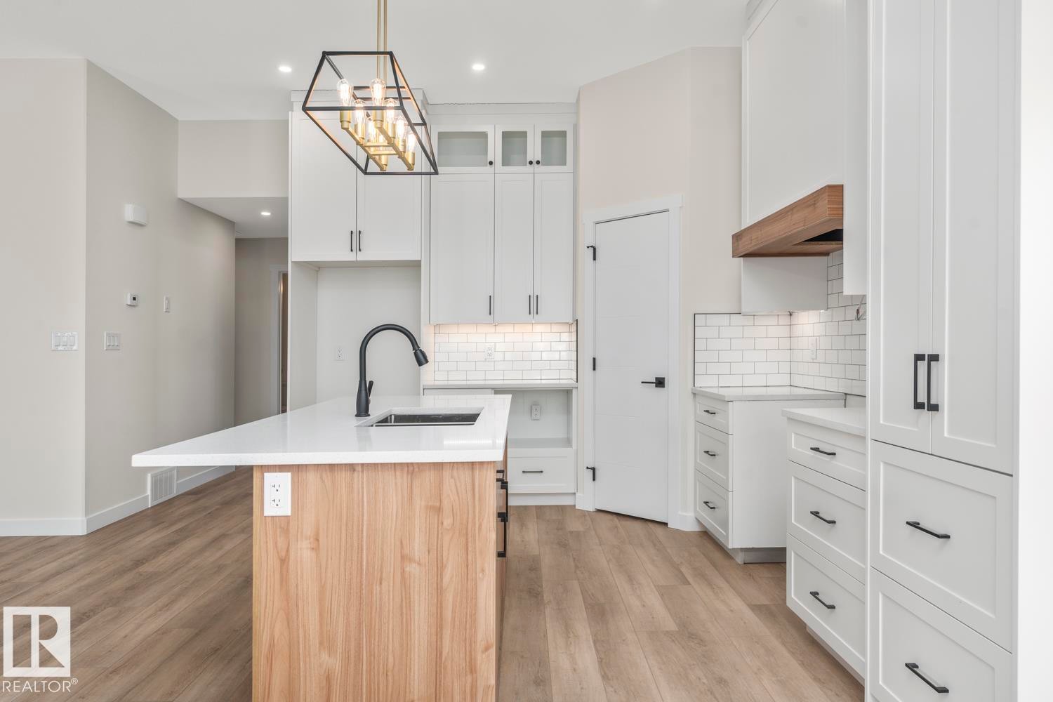 












327 Fundy Way

,
Cold Lake,




AB
T9M 0M4

