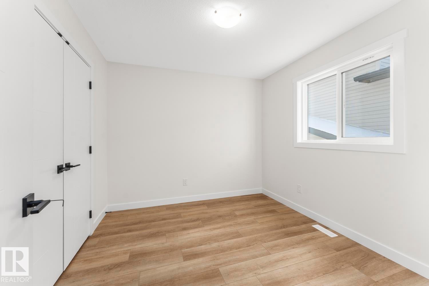 












327 Fundy Way

,
Cold Lake,




AB
T9M 0M4

