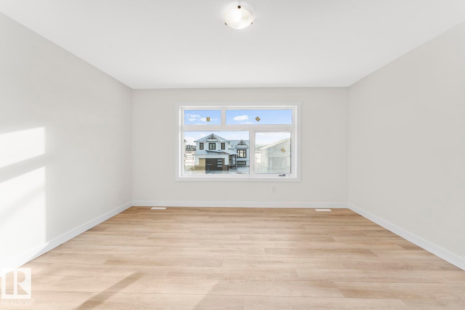 












327 Fundy Way

,
Cold Lake,




AB
T9M 0M4

