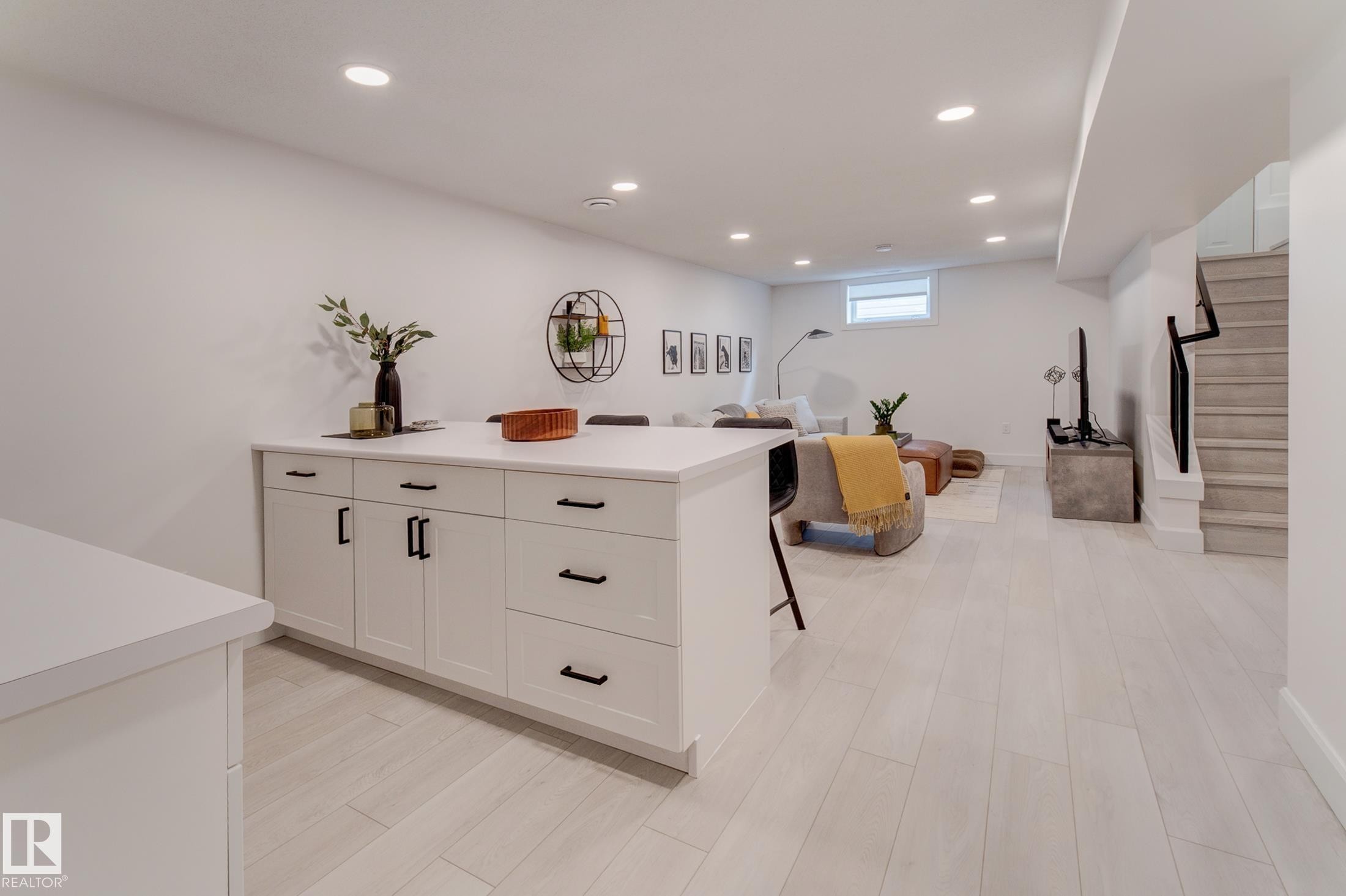 












13315 110 Avenue

,
Edmonton,




AB
T5M 2M1

