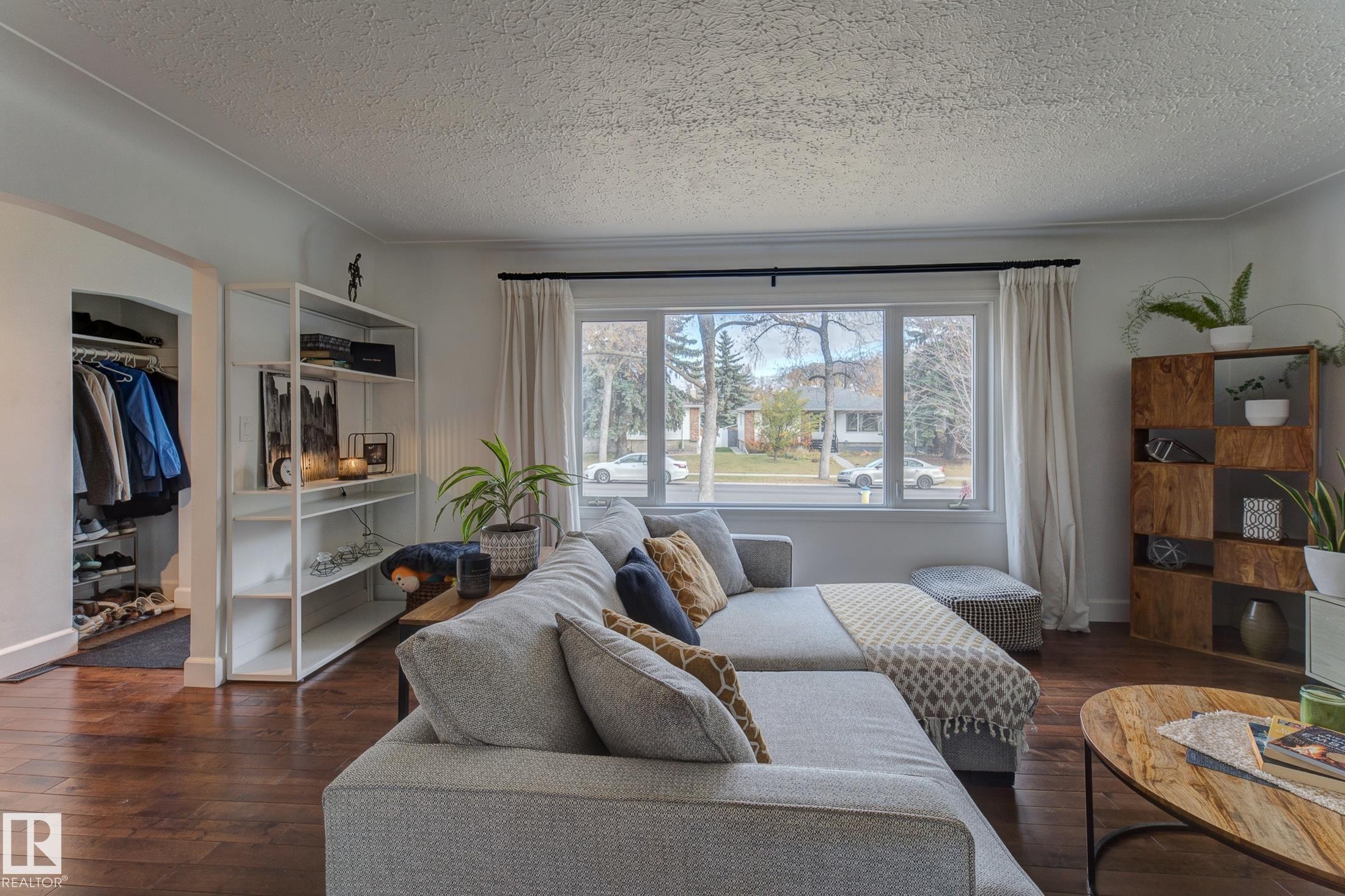 












13315 110 Avenue

,
Edmonton,




AB
T5M 2M1

