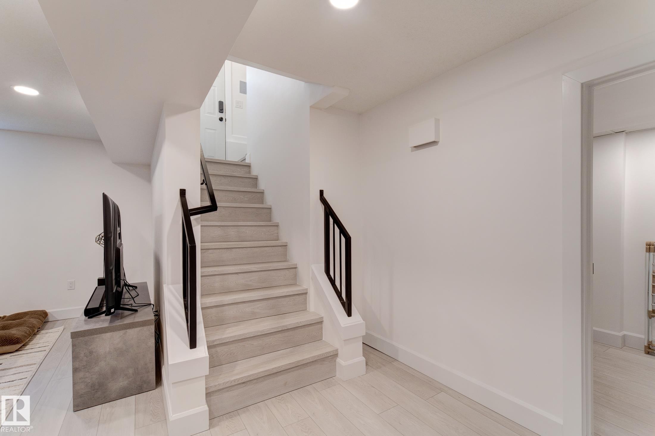 












13315 110 Avenue

,
Edmonton,




AB
T5M 2M1

