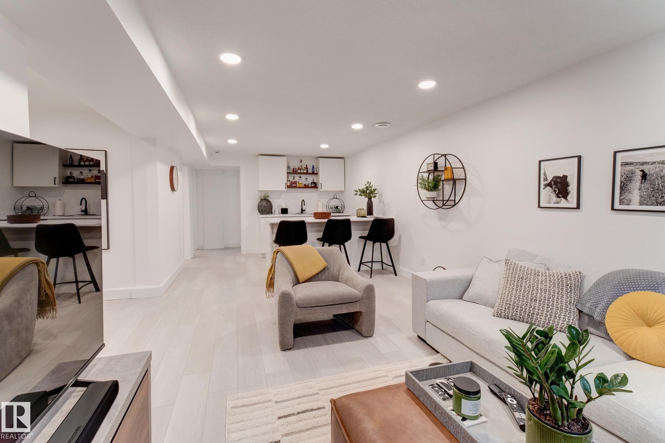 












13315 110 Avenue

,
Edmonton,




AB
T5M 2M1

