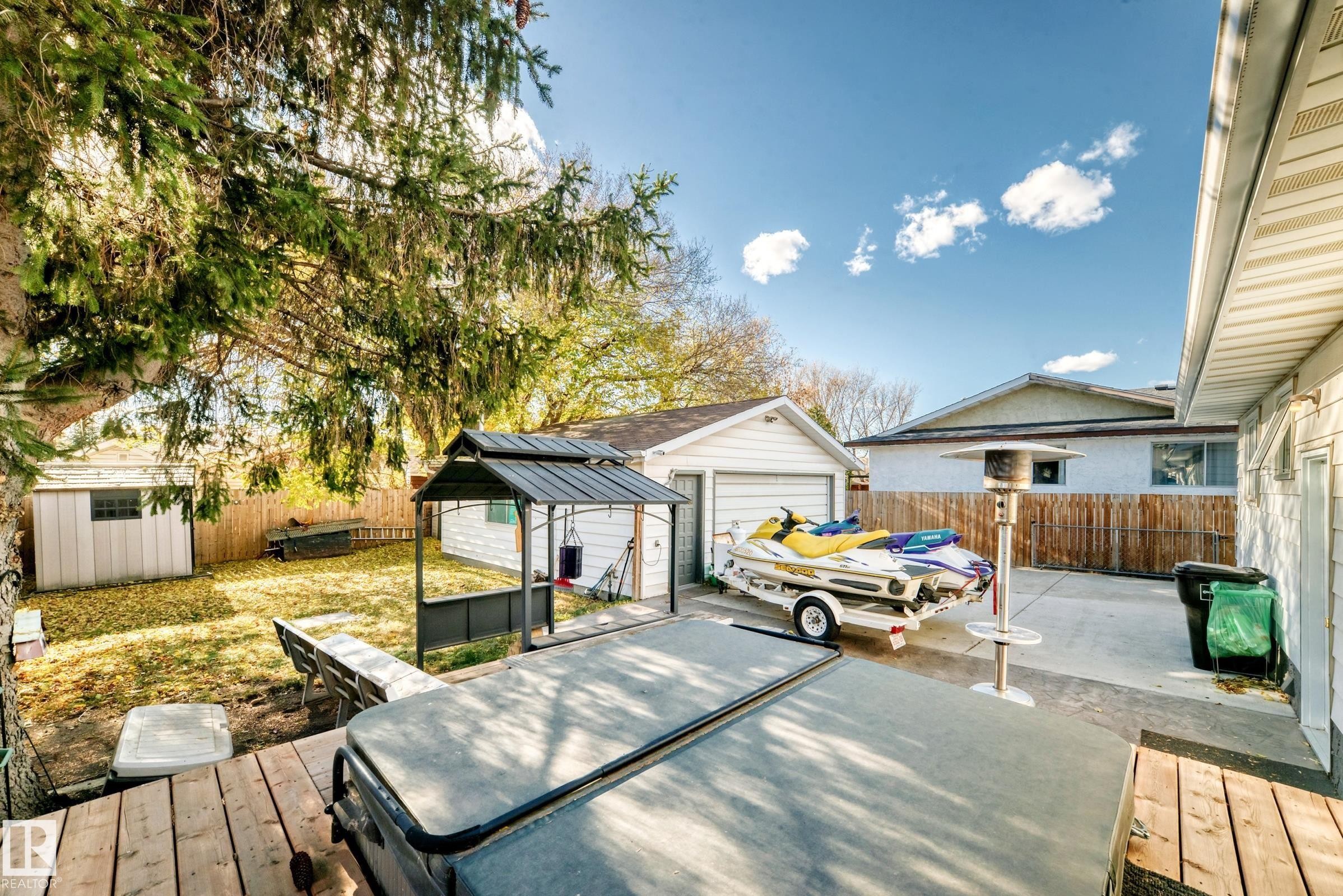 












18215 80A Avenue

,
Edmonton,




AB
T5T 0V4

