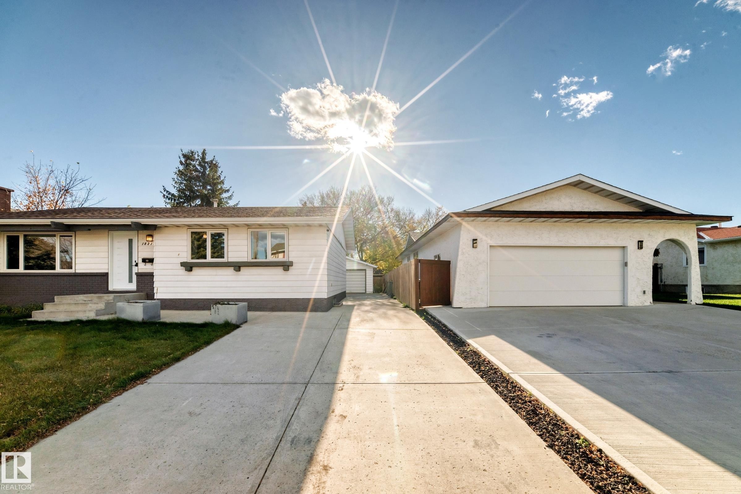 












18215 80A Avenue

,
Edmonton,




AB
T5T 0V4

