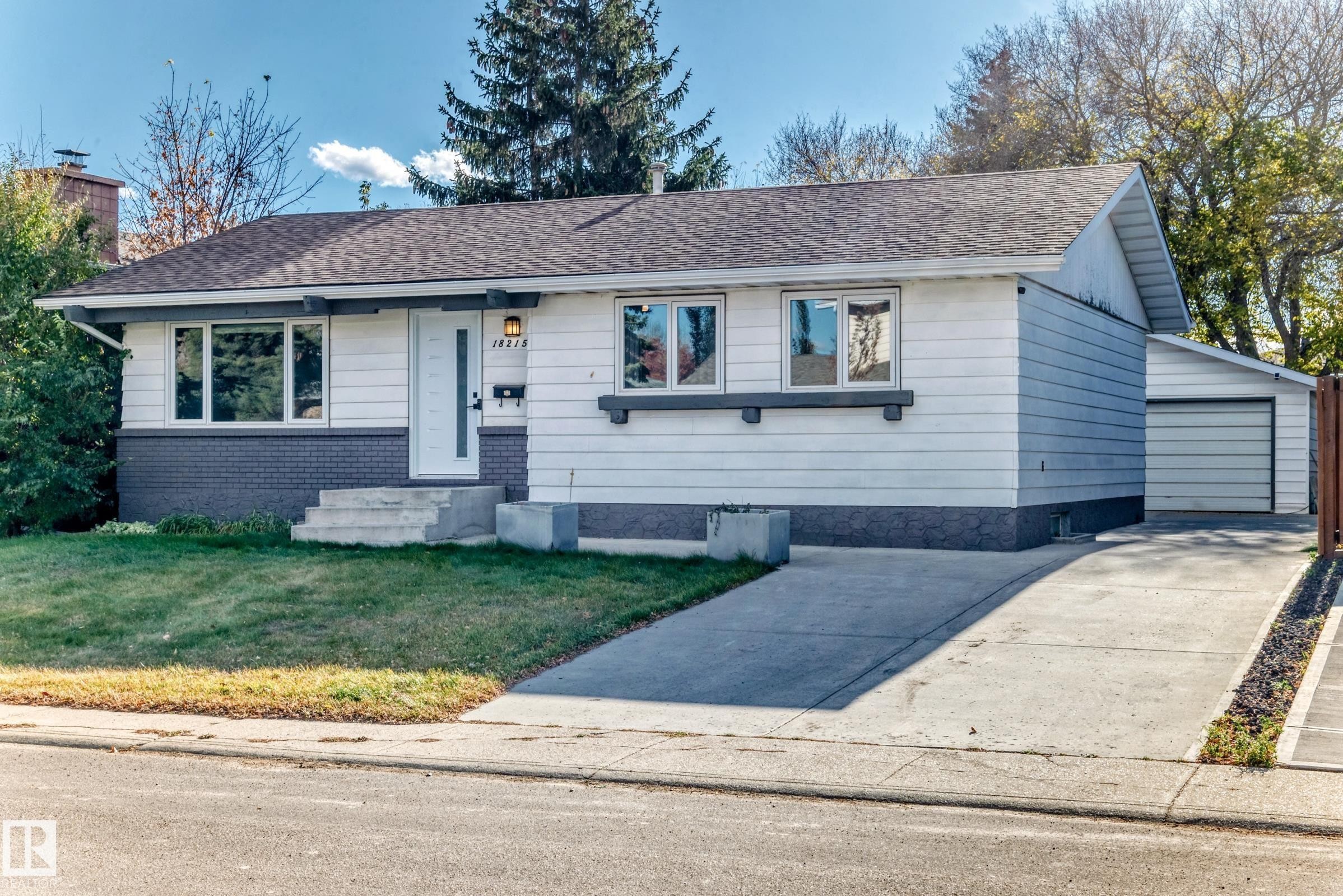 












18215 80A Avenue

,
Edmonton,




AB
T5T 0V4

