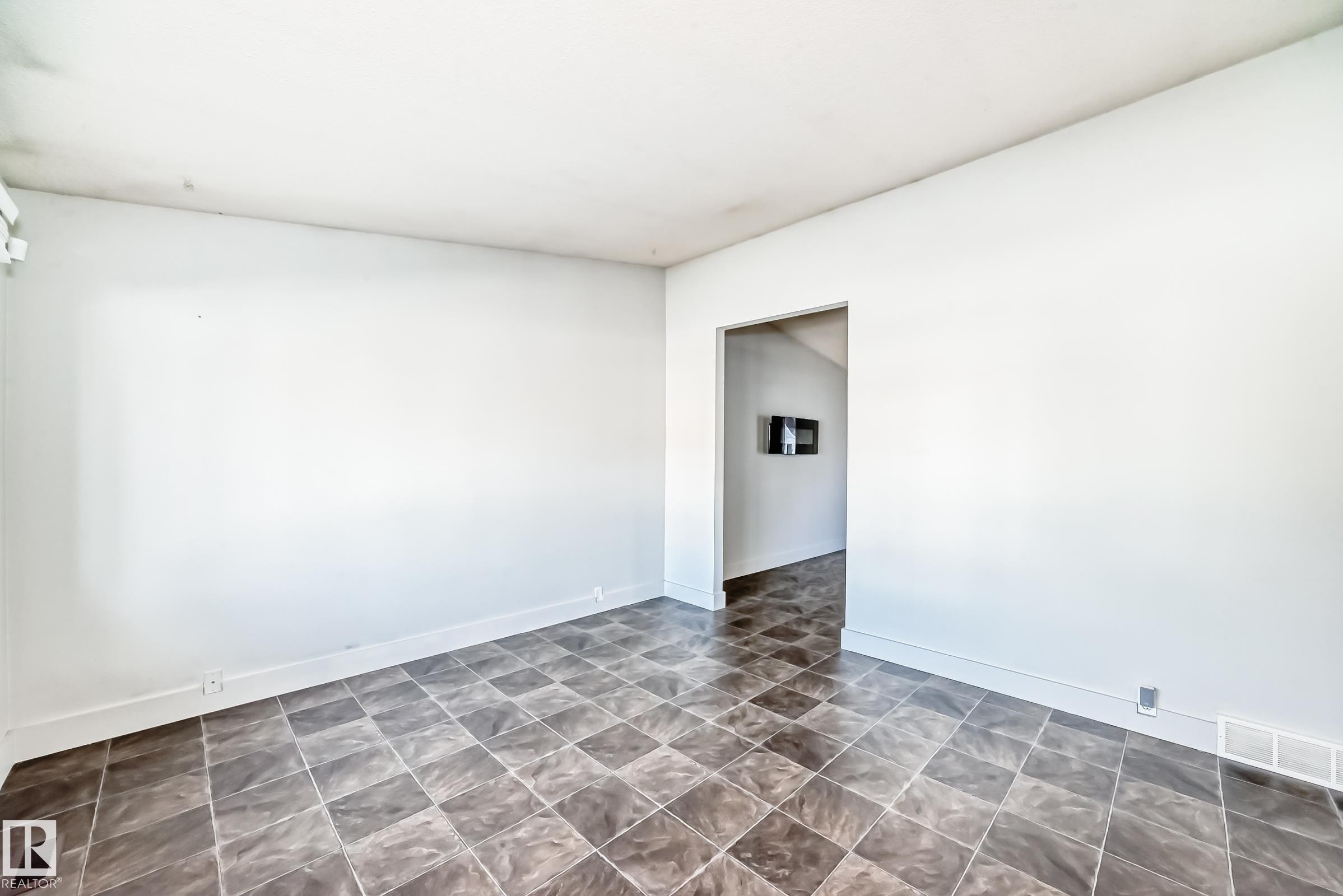 












18215 80A Avenue

,
Edmonton,




AB
T5T 0V4

