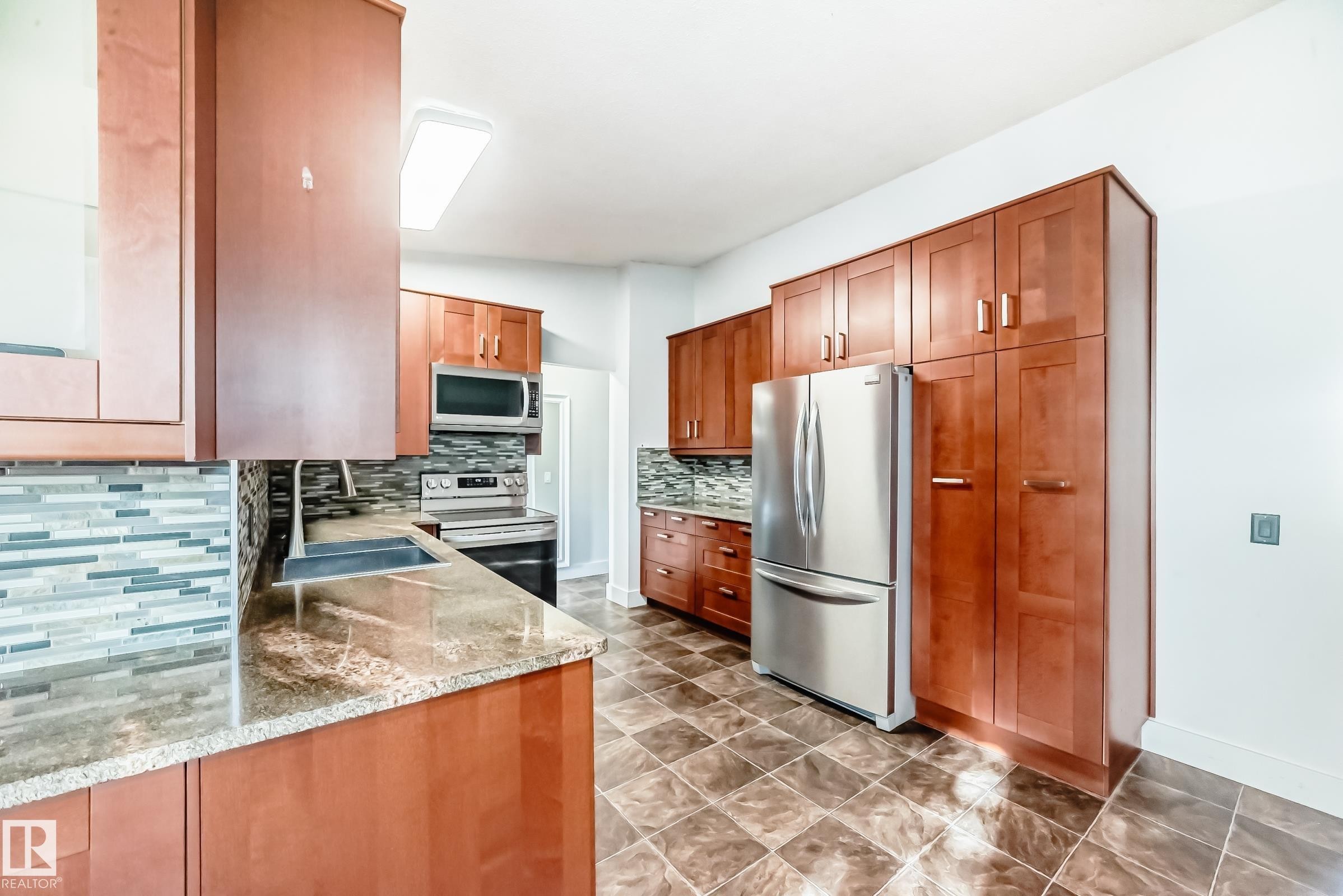 












18215 80A Avenue

,
Edmonton,




AB
T5T 0V4

