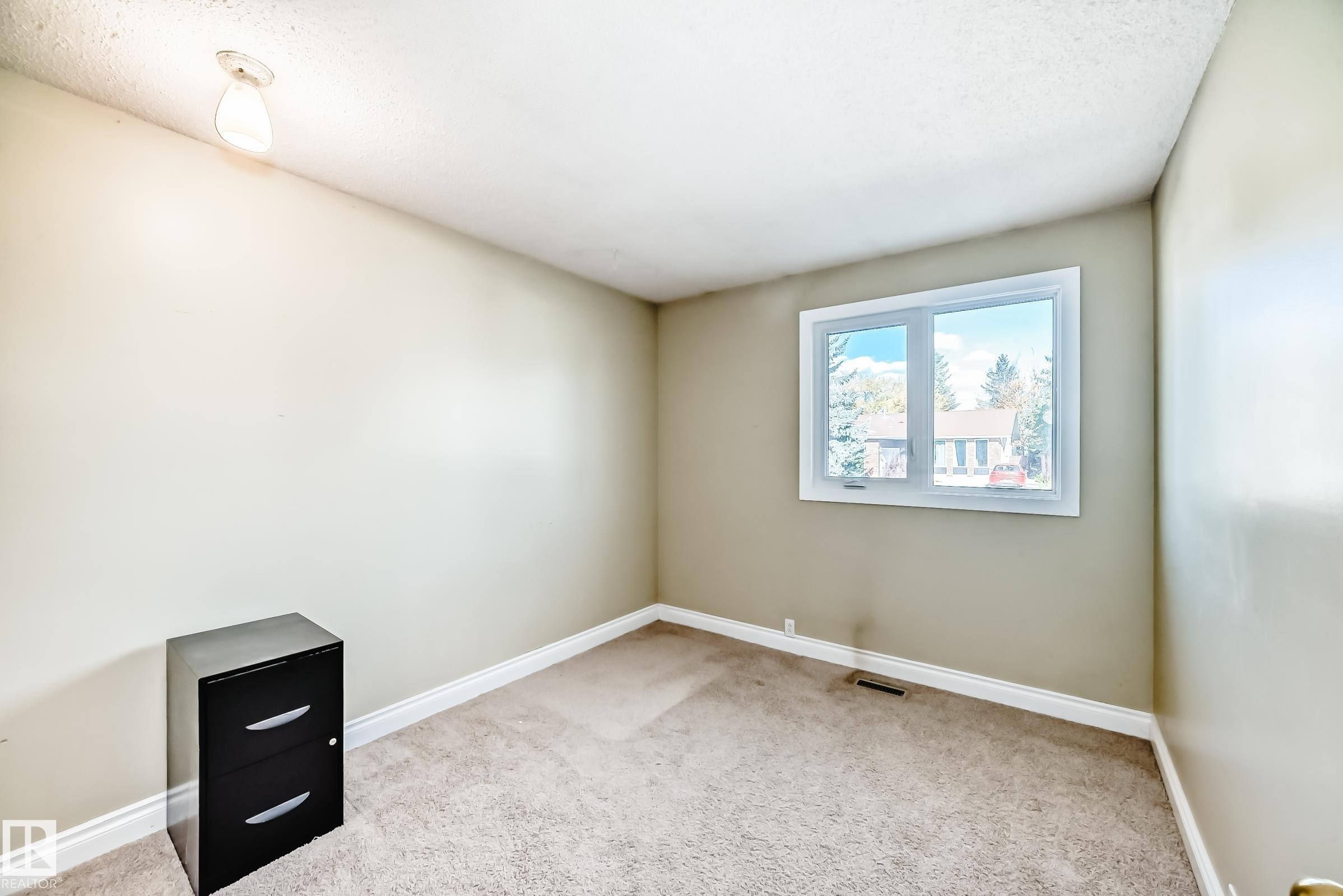 












18215 80A Avenue

,
Edmonton,




AB
T5T 0V4

