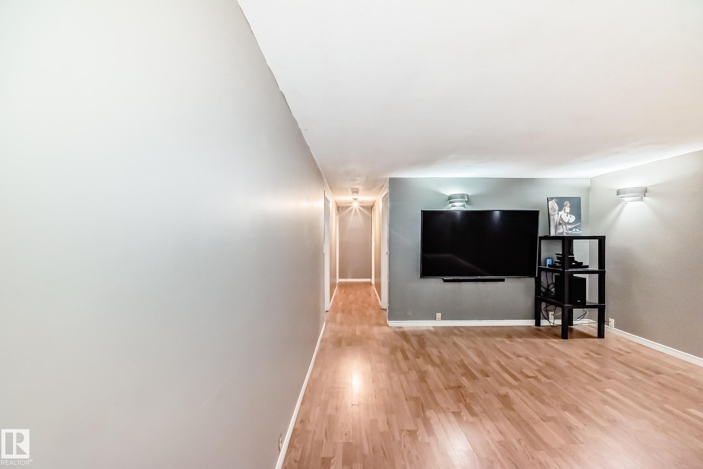 












18215 80A Avenue

,
Edmonton,




AB
T5T 0V4

