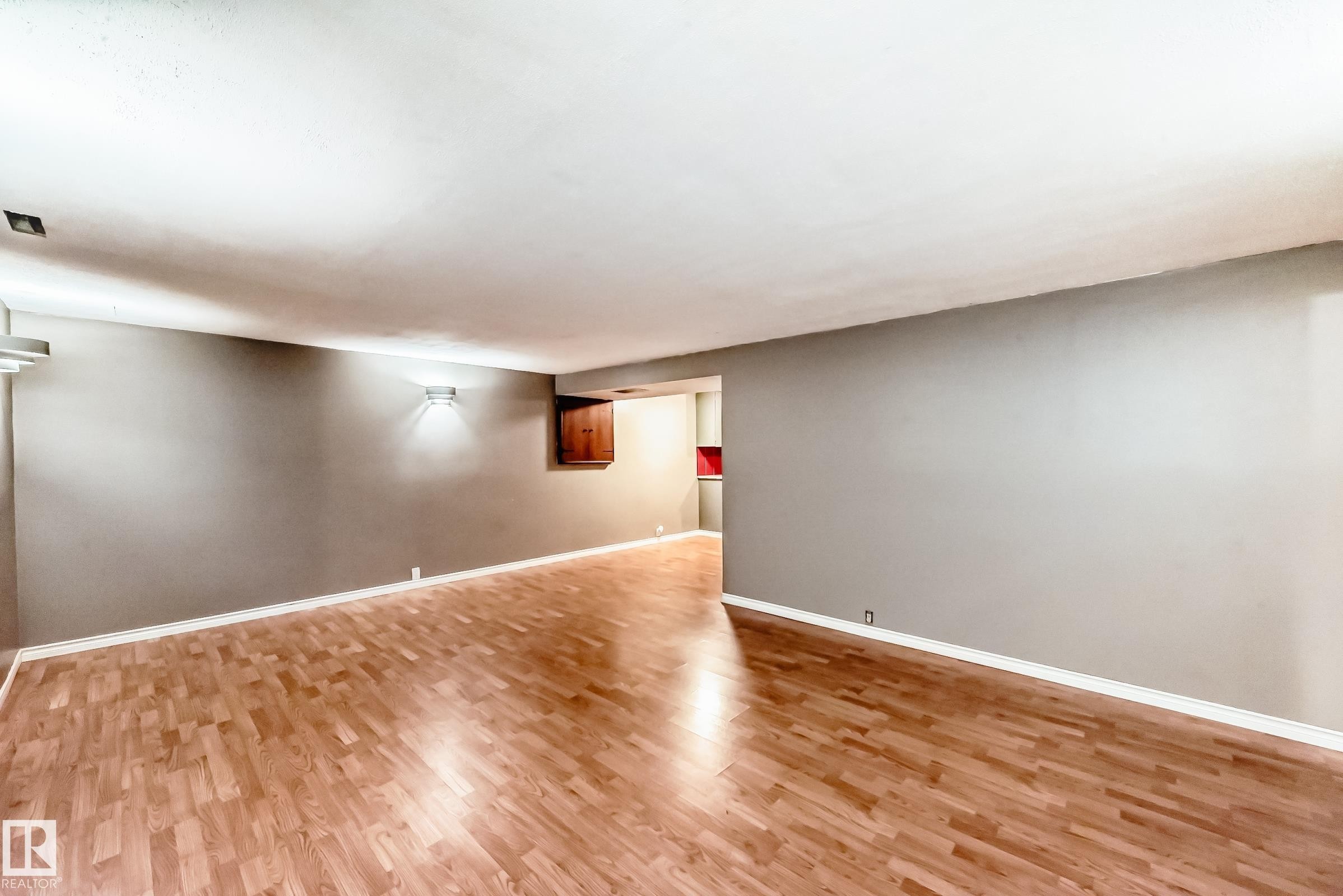 












18215 80A Avenue

,
Edmonton,




AB
T5T 0V4

