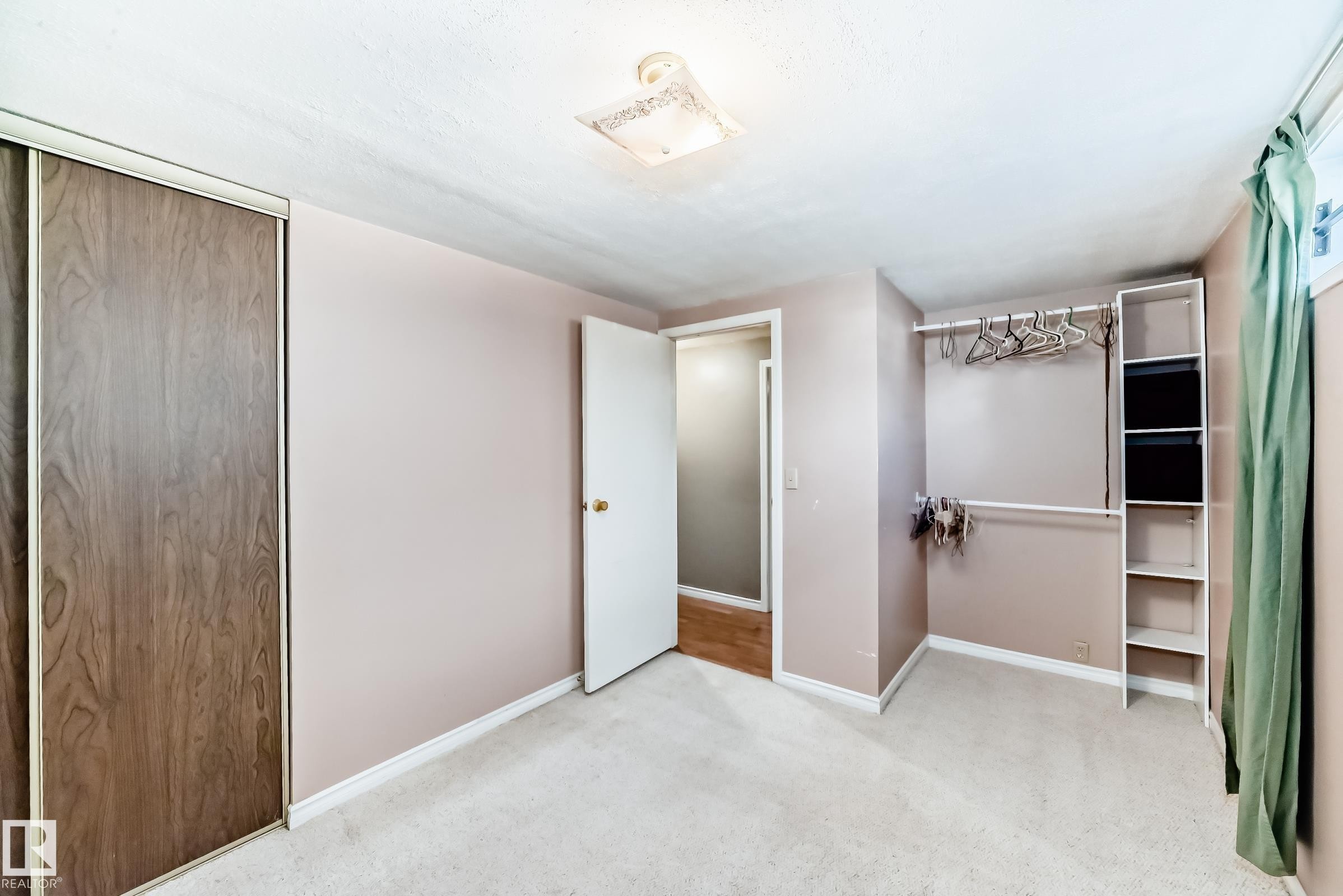 












18215 80A Avenue

,
Edmonton,




AB
T5T 0V4

