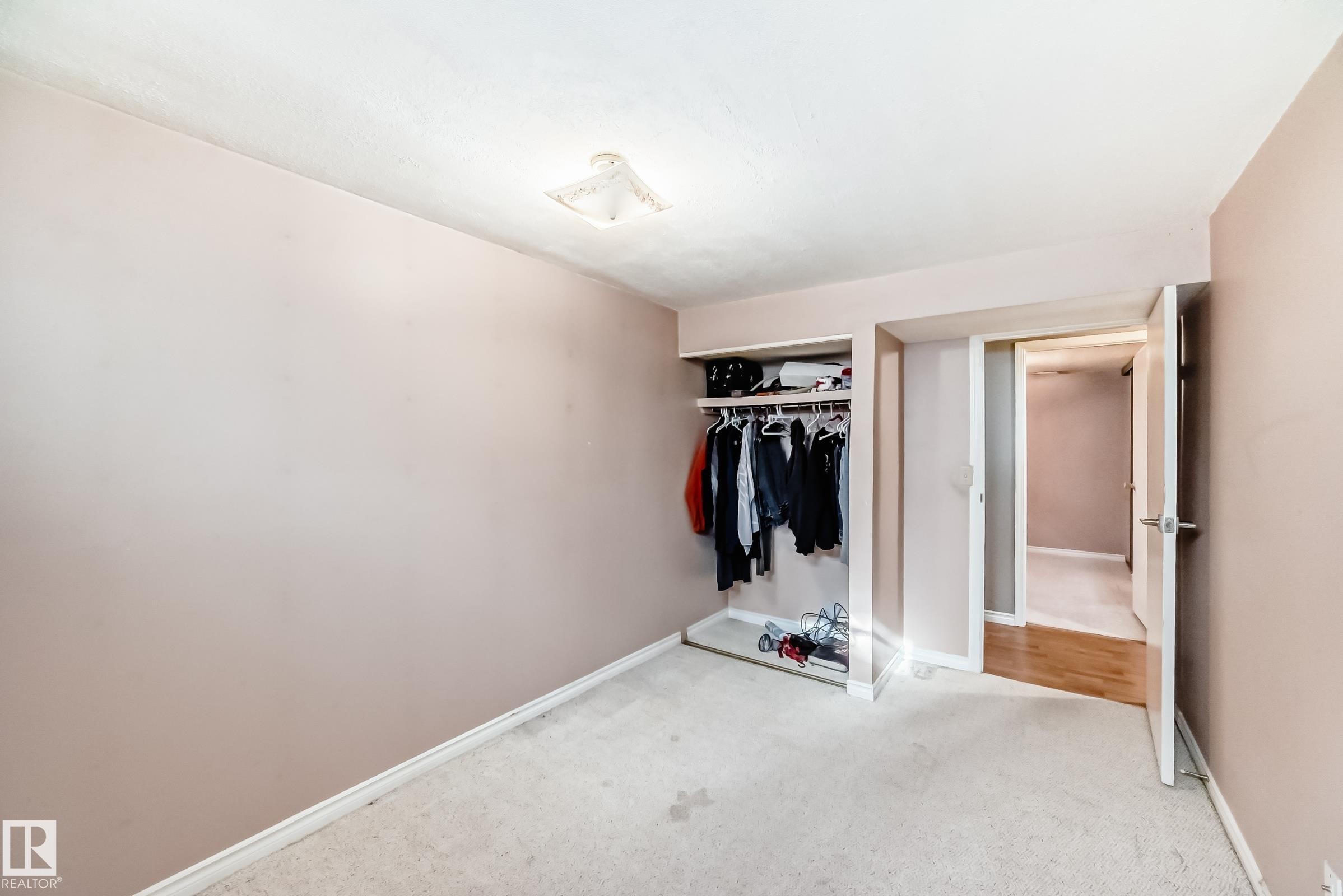 












18215 80A Avenue

,
Edmonton,




AB
T5T 0V4

