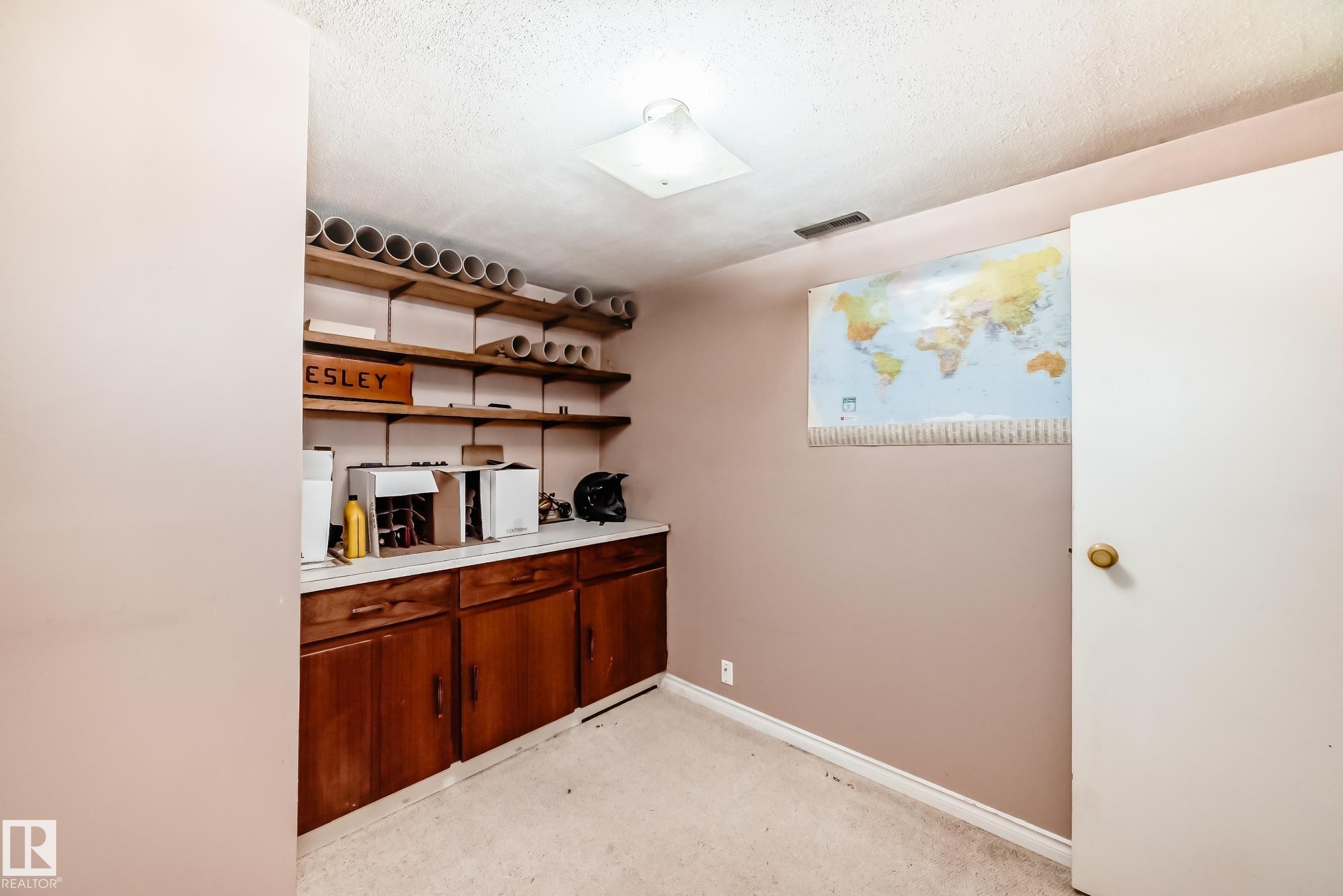 












18215 80A Avenue

,
Edmonton,




AB
T5T 0V4

