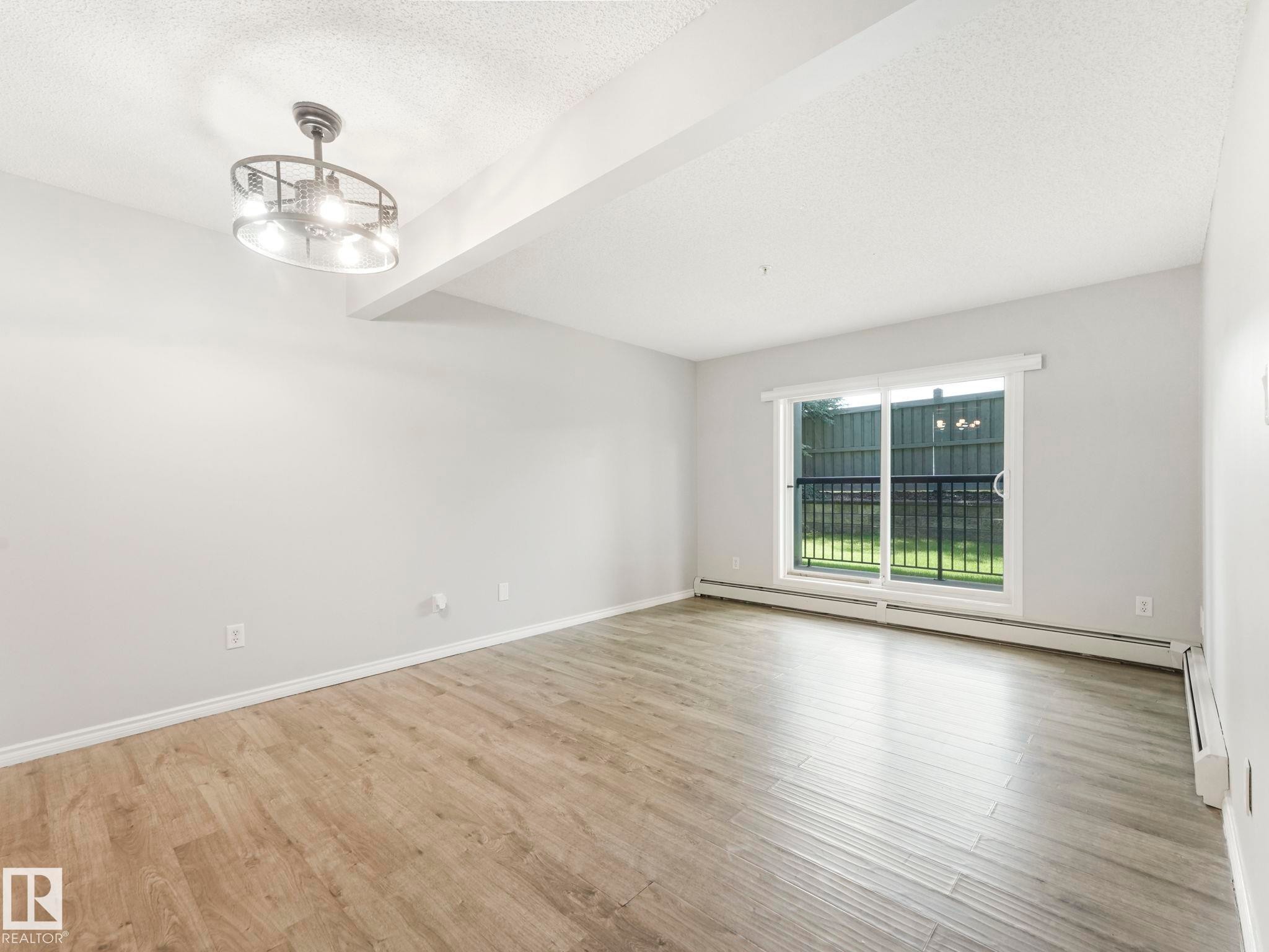 












110 646 MCALLISTER Loop

,
Edmonton,




AB
T6W 0B5

