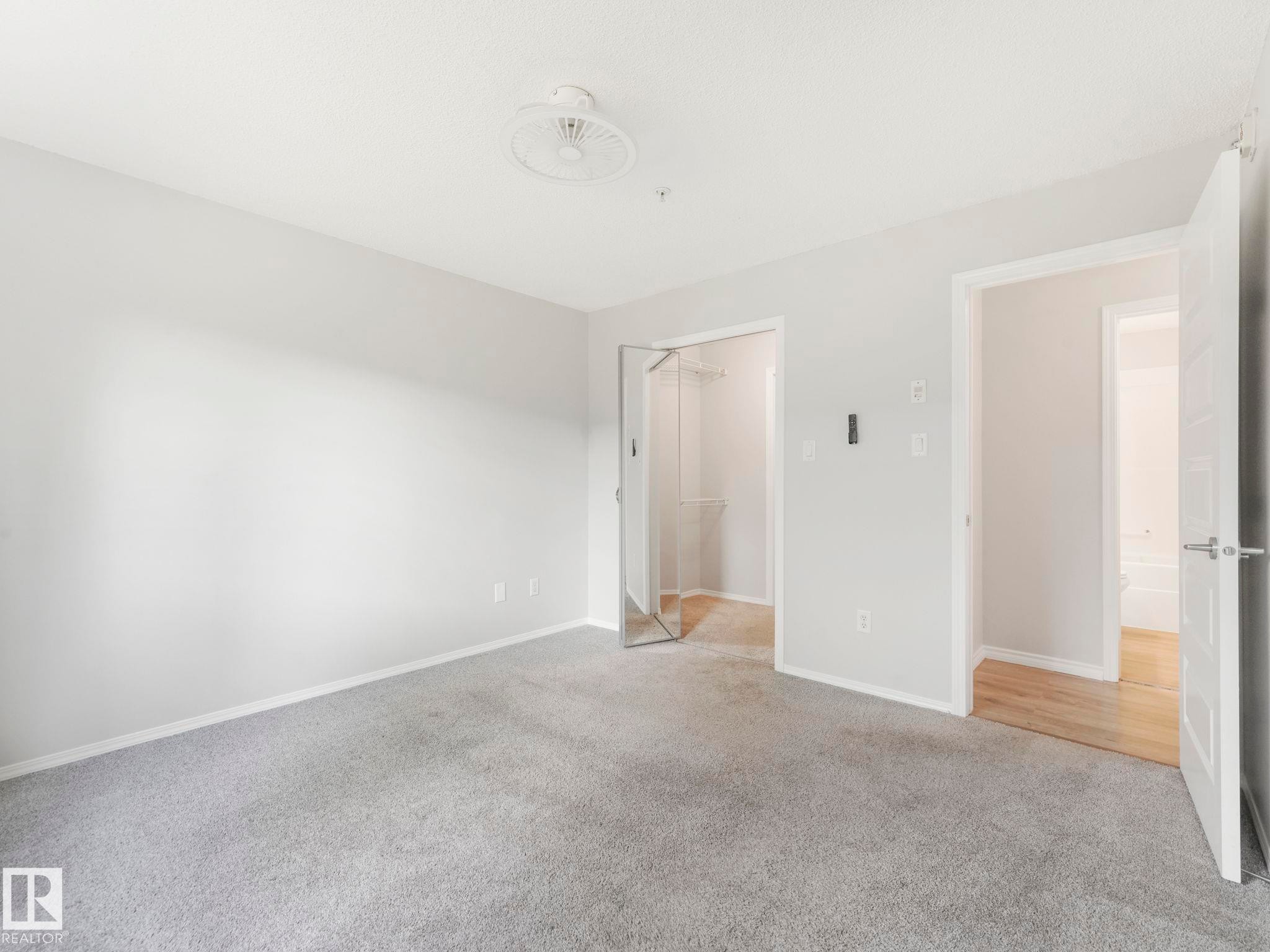 












110 646 MCALLISTER Loop

,
Edmonton,




AB
T6W 0B5

