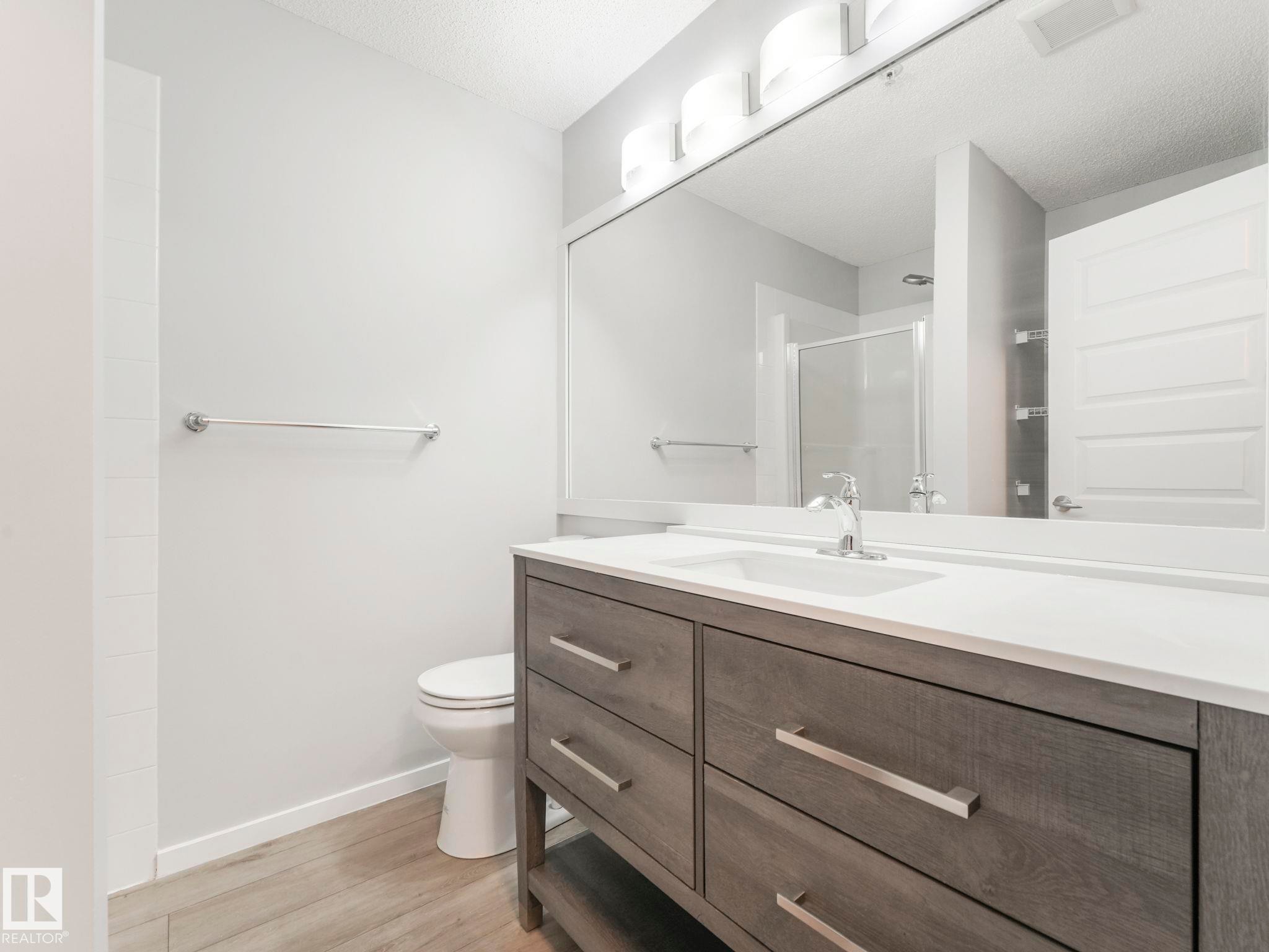 












110 646 MCALLISTER Loop

,
Edmonton,




AB
T6W 0B5

