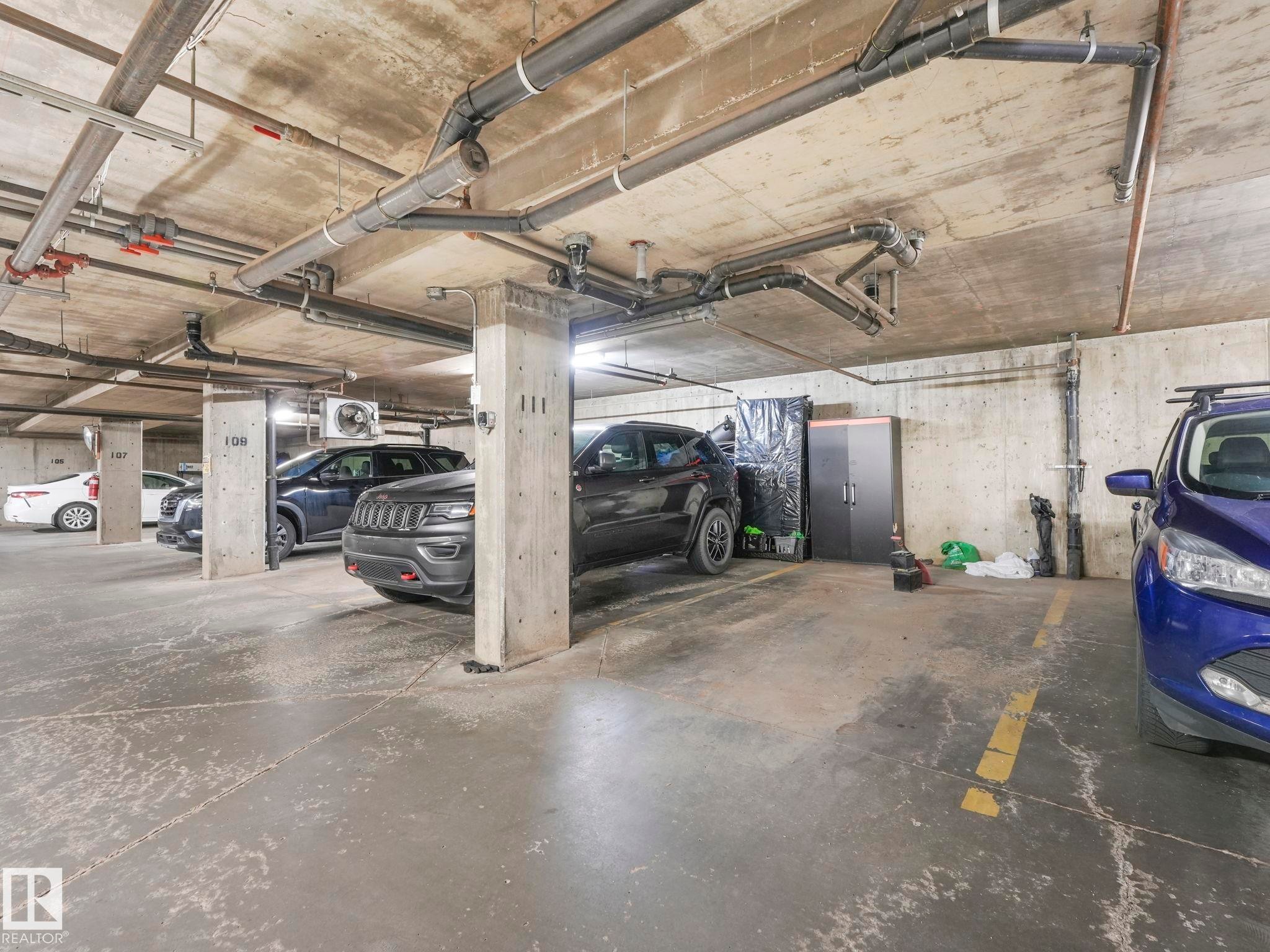 












110 646 MCALLISTER Loop

,
Edmonton,




AB
T6W 0B5

