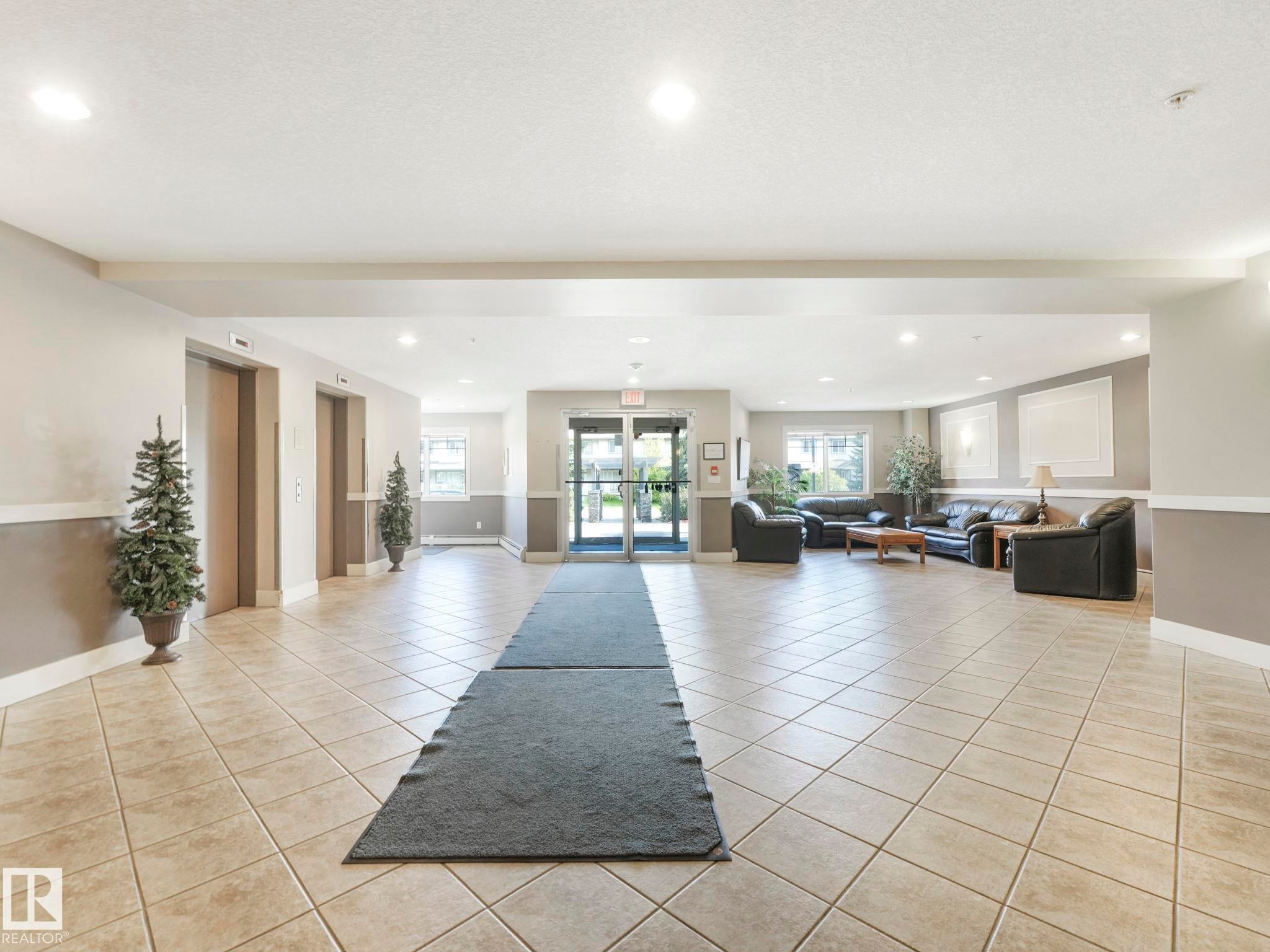 












110 646 MCALLISTER Loop

,
Edmonton,




AB
T6W 0B5

